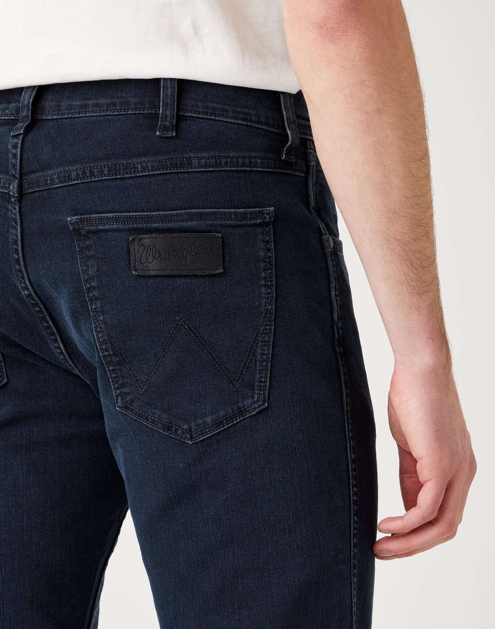 Jeans Greensboro Medium Stretch in ferro blu Wrangler