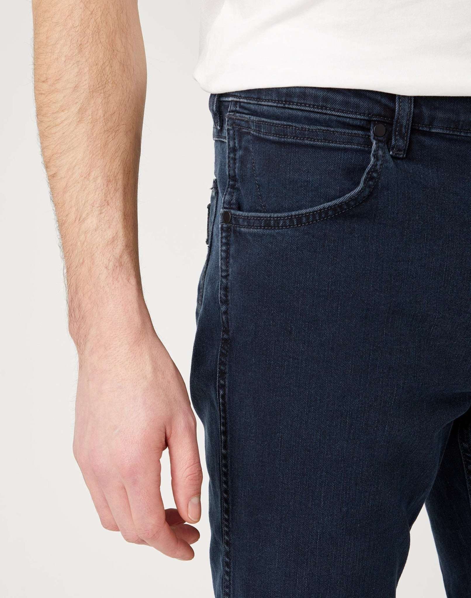 Jeans Greensboro Medium Stretch in ferro blu Wrangler
