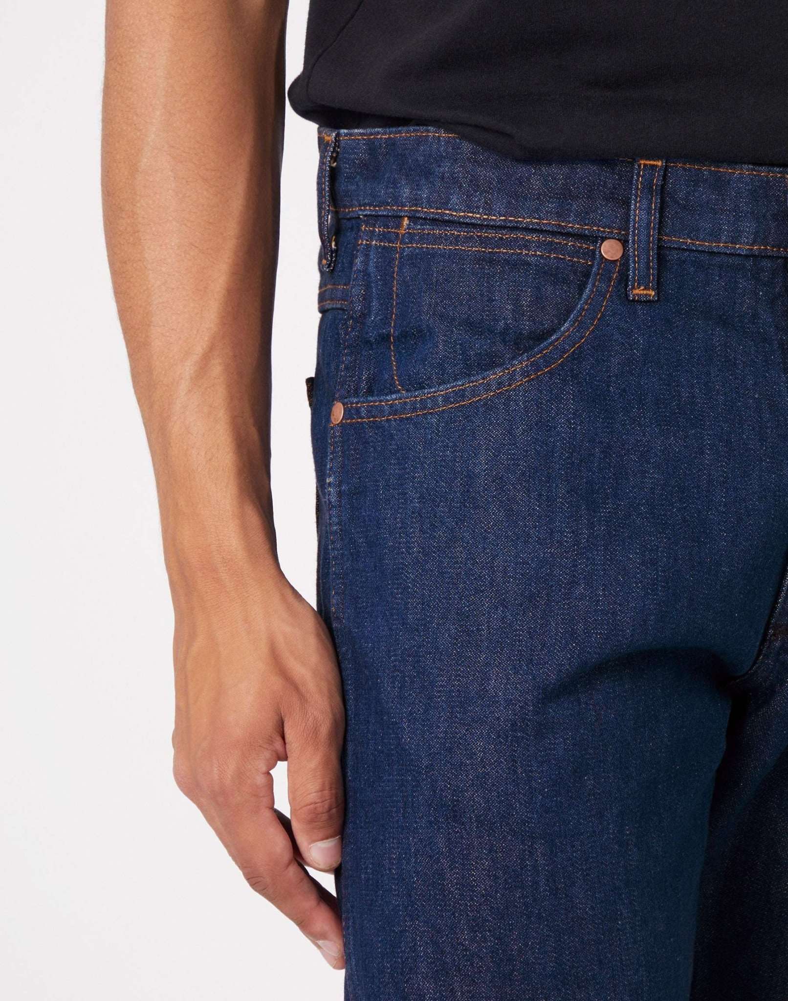 Frontiera in Wrangler Blue Jeans Wrangler