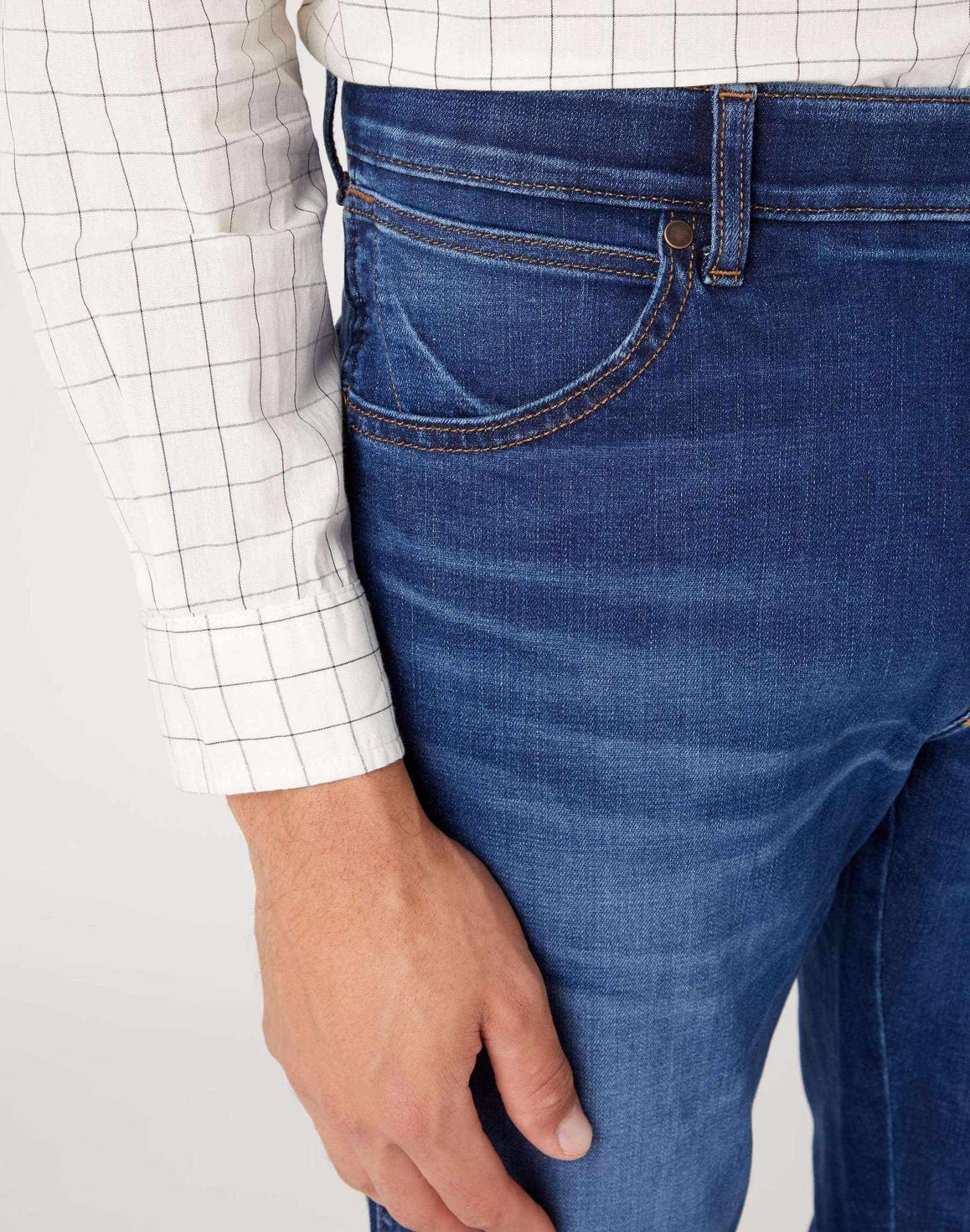 River in jeans Rodeo Bull Wrangler