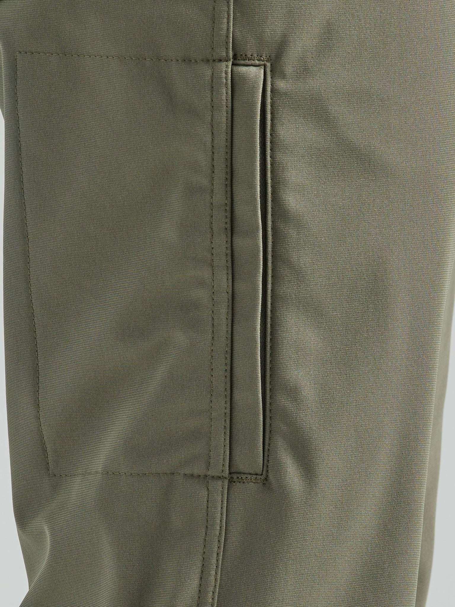 All Terrain Gear FWDS 5 Pocket Pants in Dusty Olive Pantaloni Wrangler