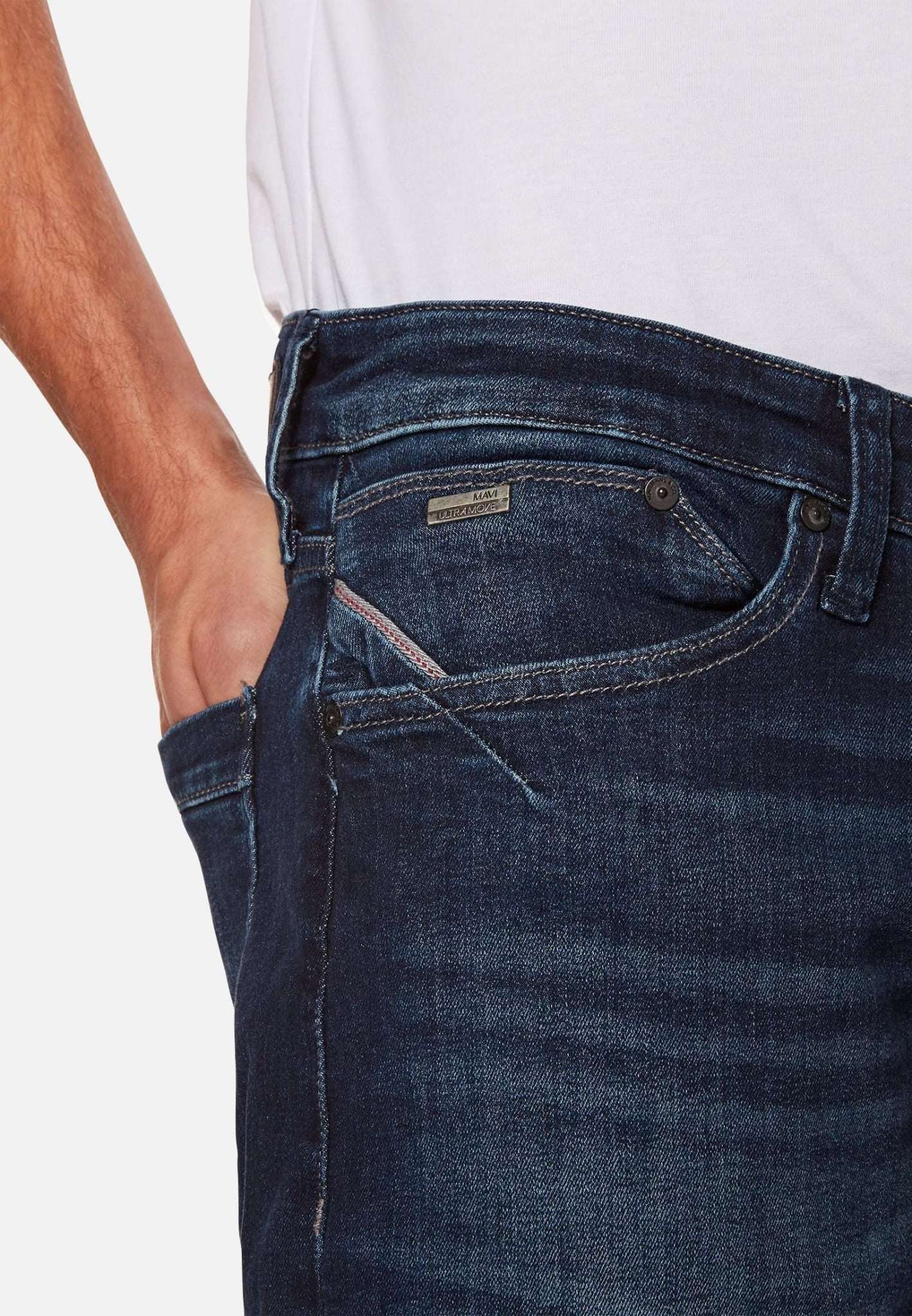 Marcus in Jeans Ultra Move spazzolato scuro Mavi
