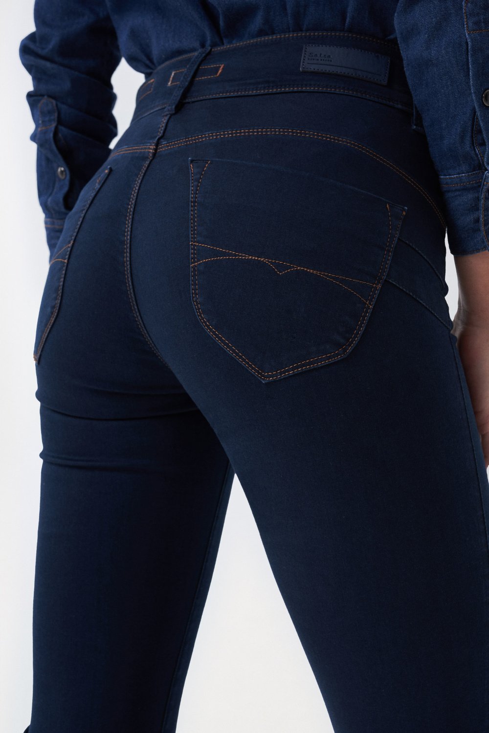 Bootcut Jeans Secret Push-In con lavaggio a risciacquo Salsa Jeans