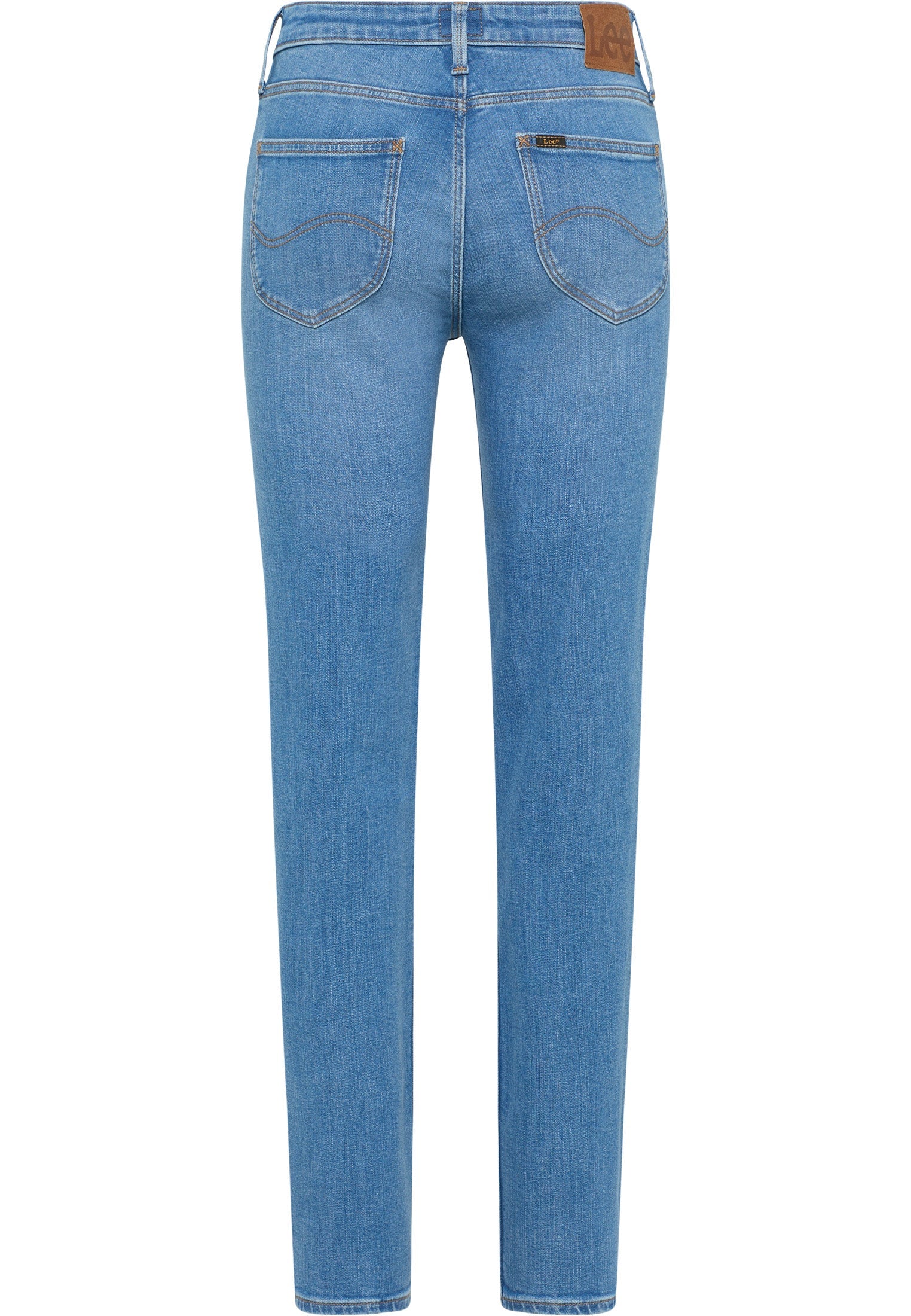 Scarlett in jeans Majestic Wave Lee