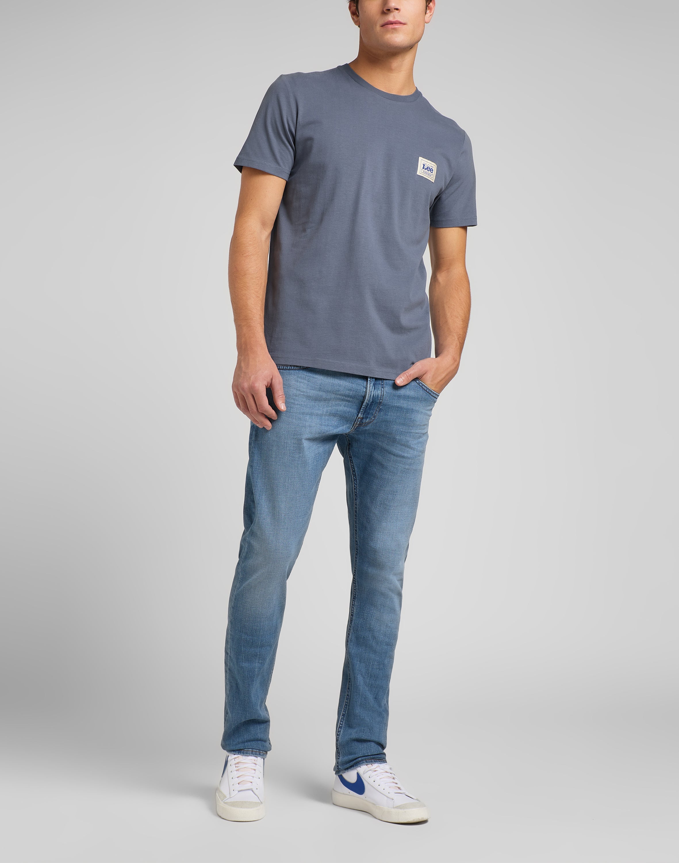 Jeans Luke Medium Stretch in versione indossata Cody Lee