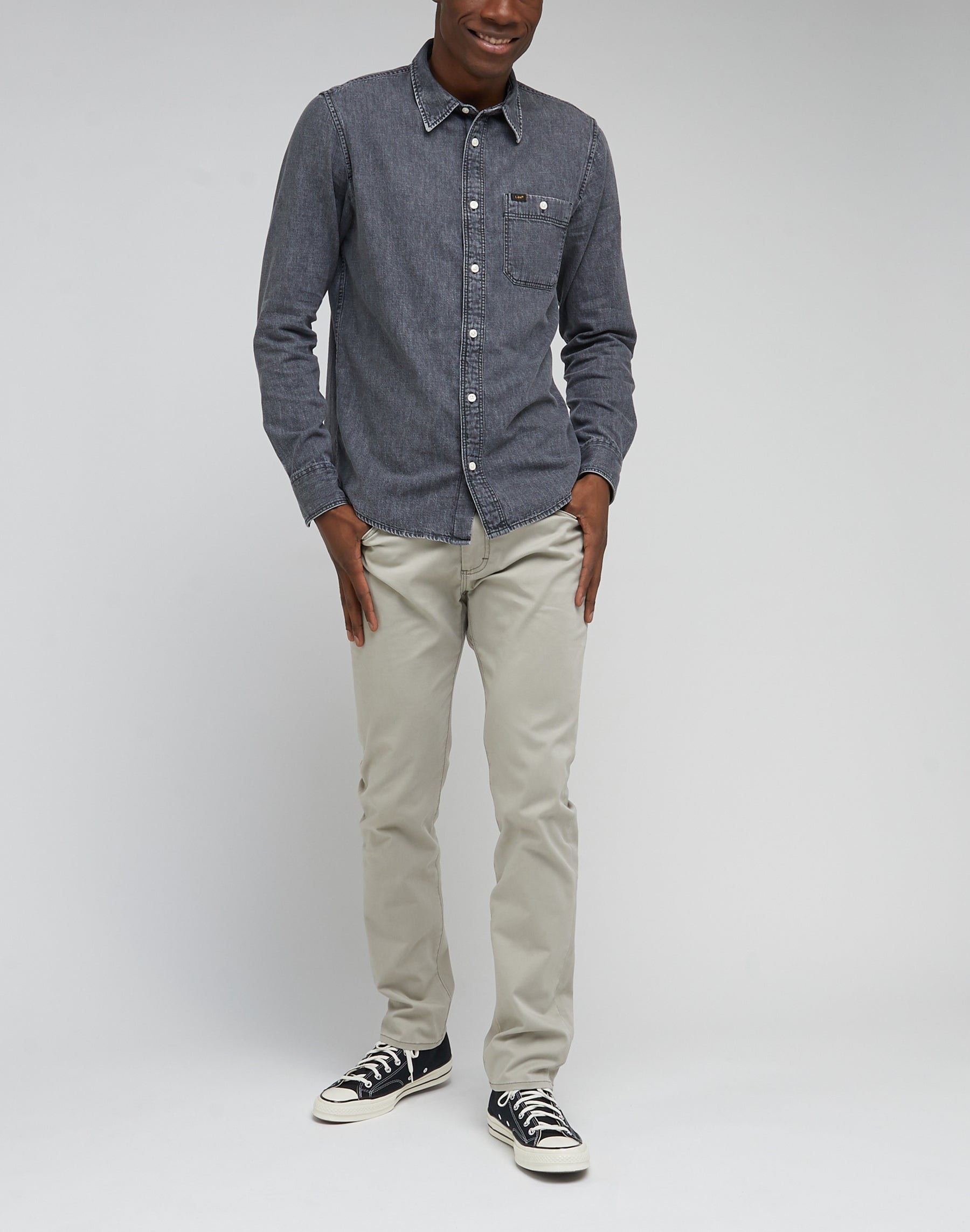 Pantaloni slim fit MVP in funghi Lee