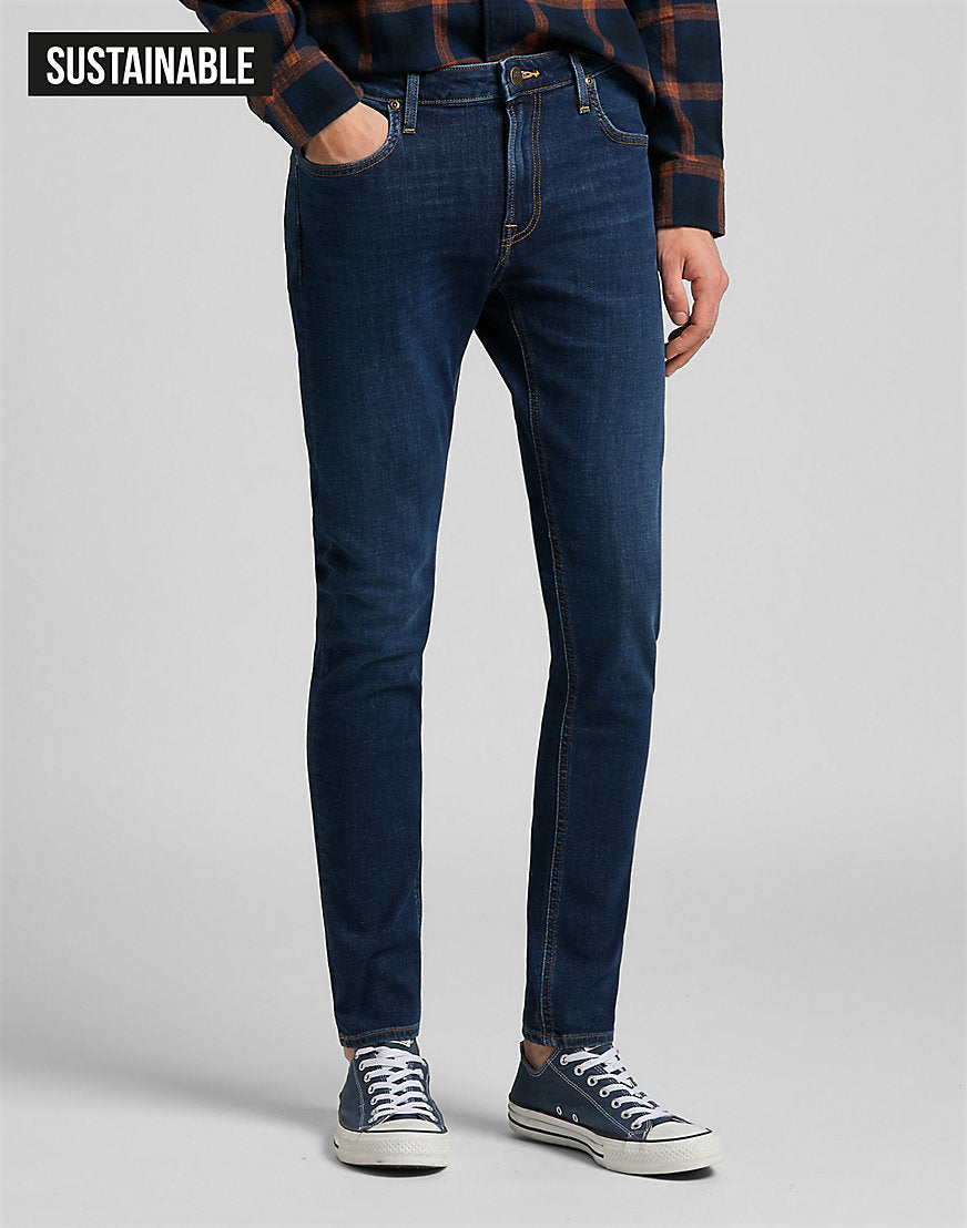 Malone in jeans scuri Martha Lee