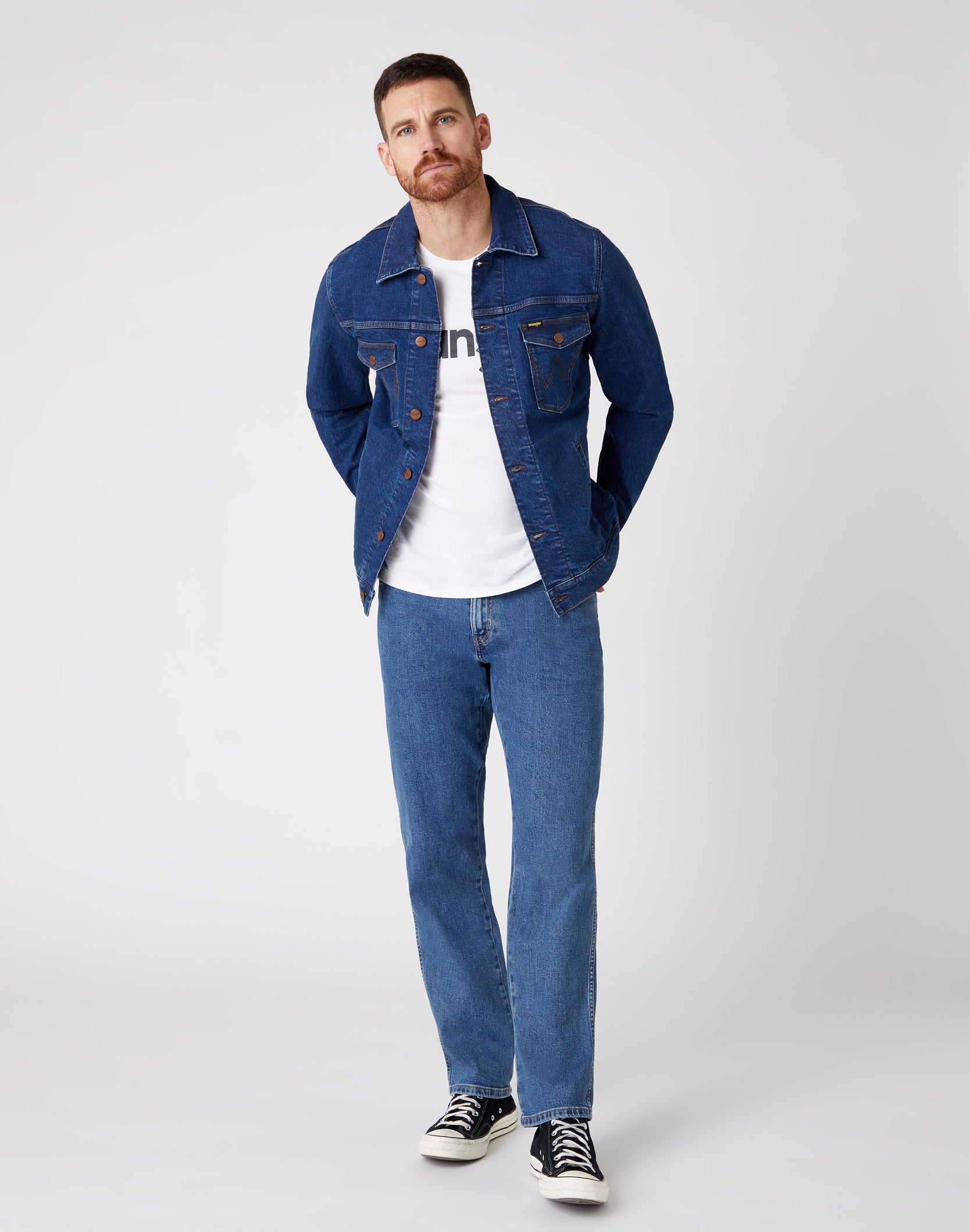 Jeans Wrangler Regular Fit Low Stretch in Stonewash