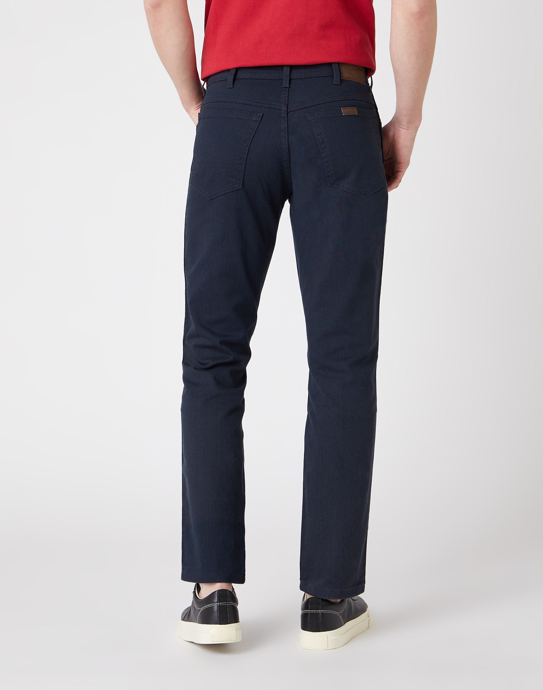 Pantaloni Wrangler dal taglio regolare e poco elasticizzati in stile navy