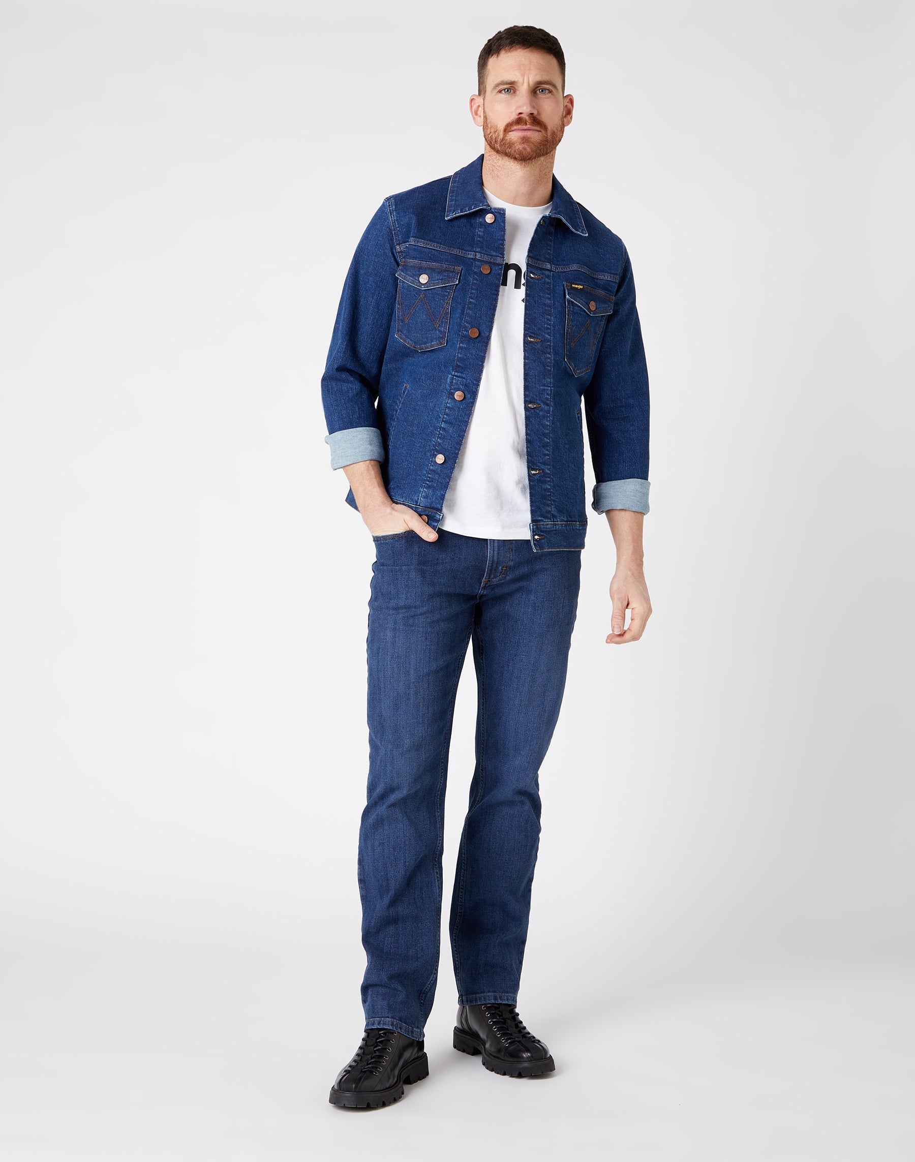 Dritti Low Stretch in pietra scura Jeans Wrangler