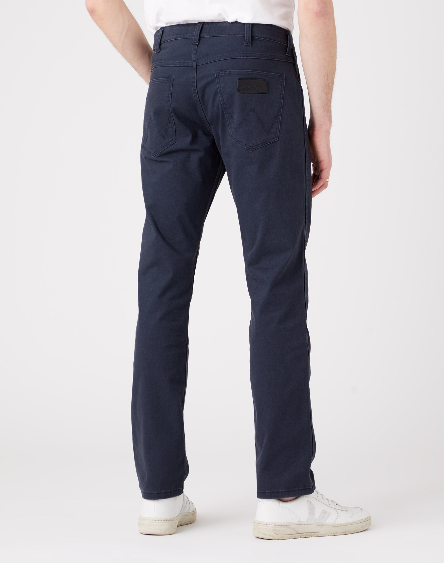 Pantaloni Greensboro Low Stretch in Dark Navy Wrangler