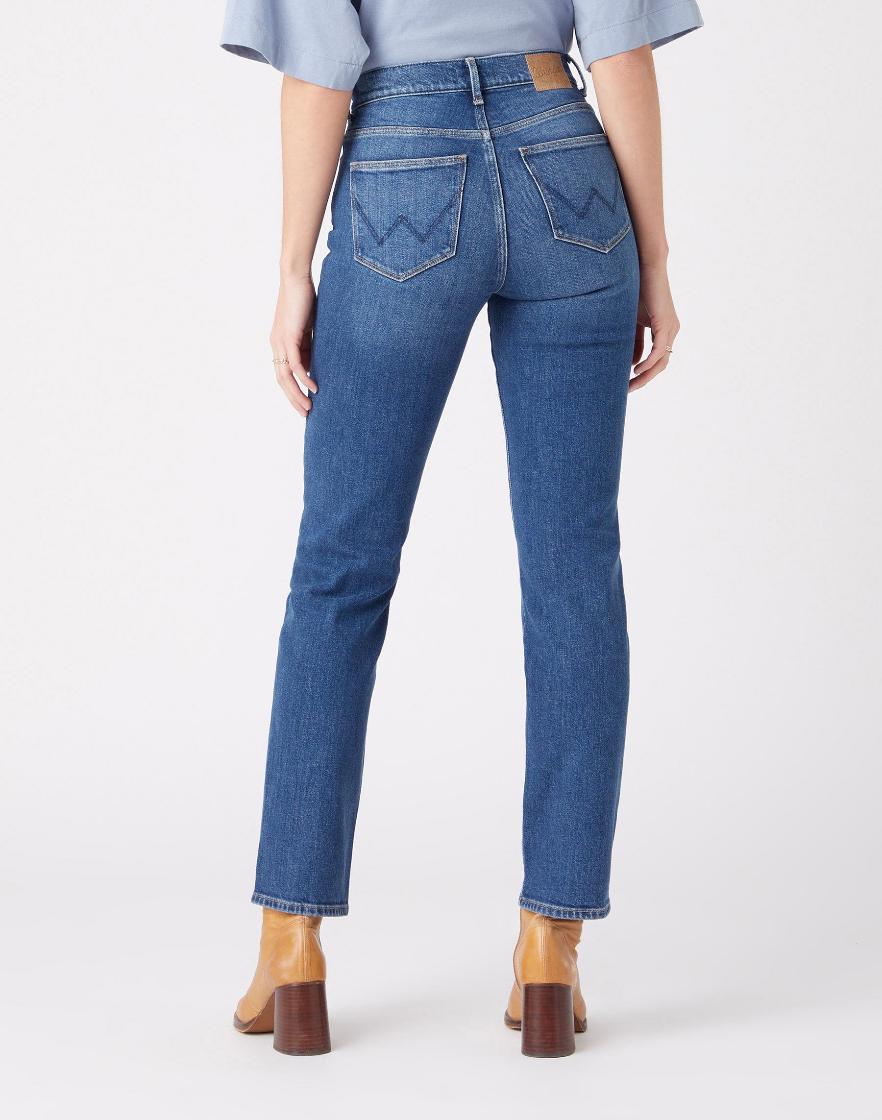 Dritto in Airblue Jeans Wrangler