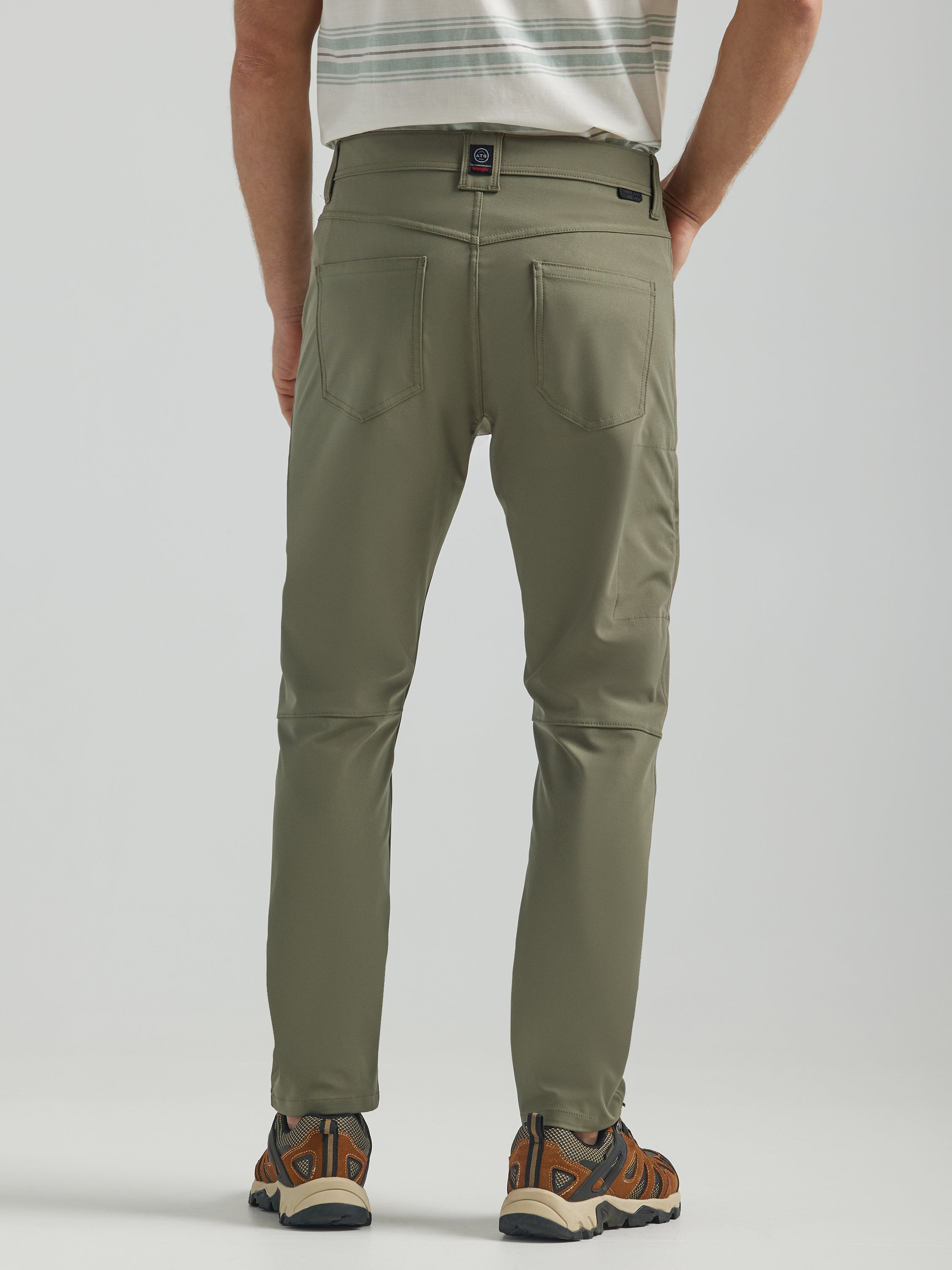All Terrain Gear FWDS 5 Pocket Pants in Dusty Olive Pantaloni Wrangler