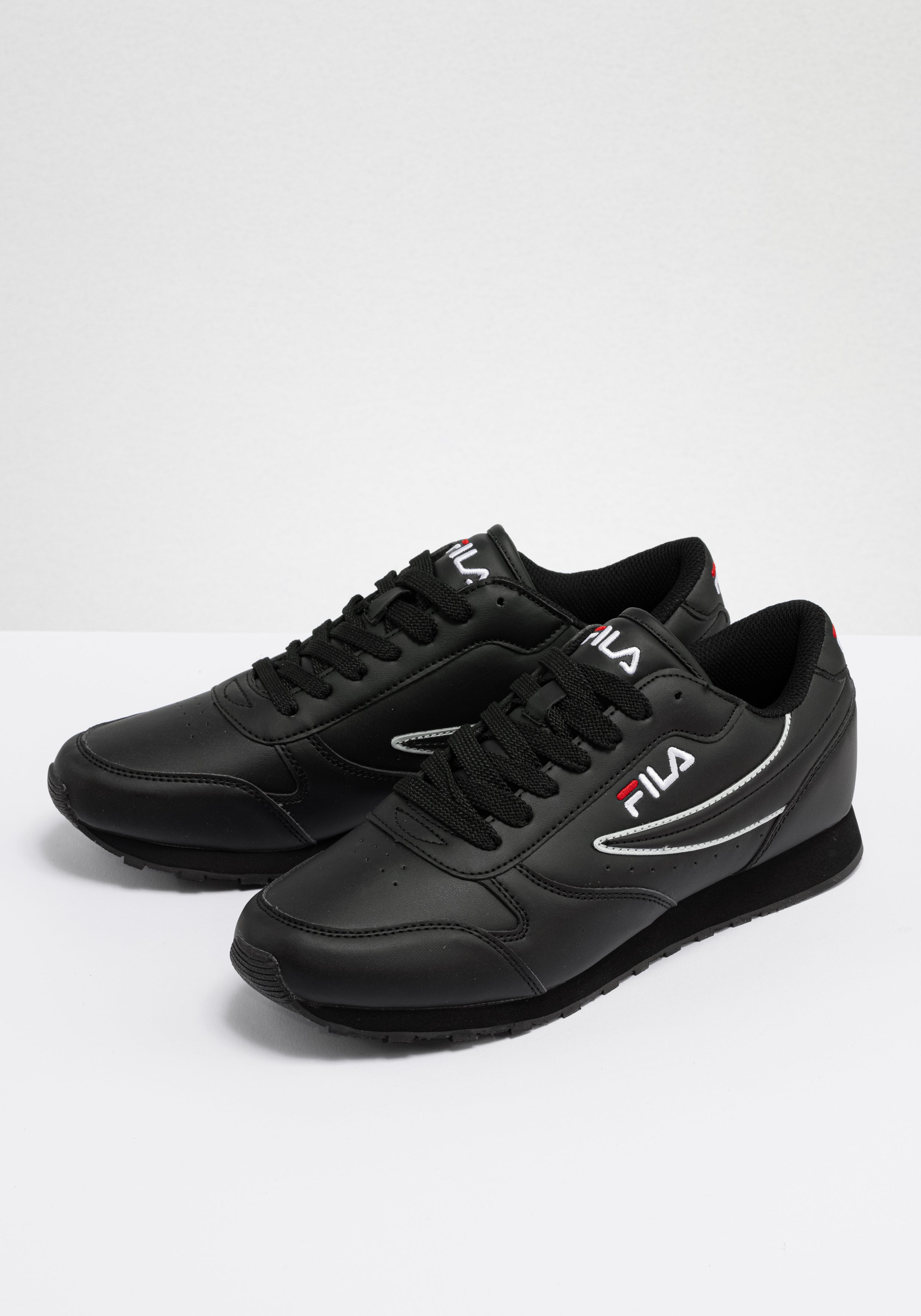 Sneakers Orbit in nero-nero Fila   