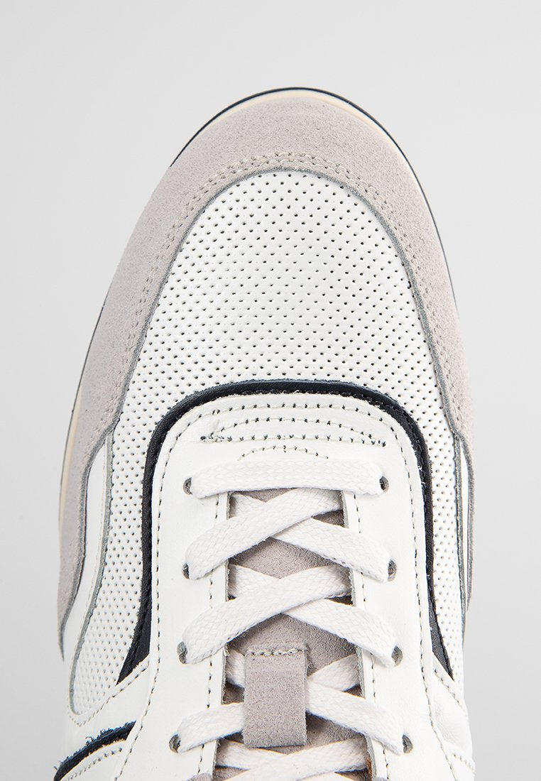 Sneakers Perano Low in bianco brillante Pantofola d'Oro   