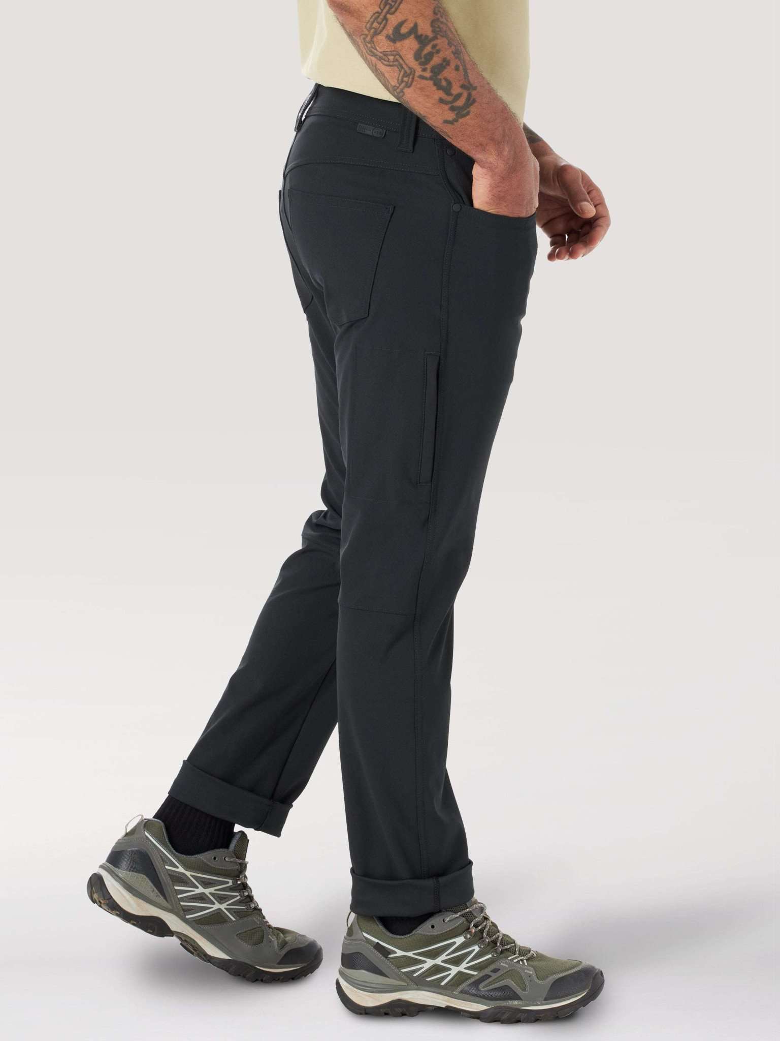 FWDS 5 Pocket Pant in nero Pantaloni Wrangler   