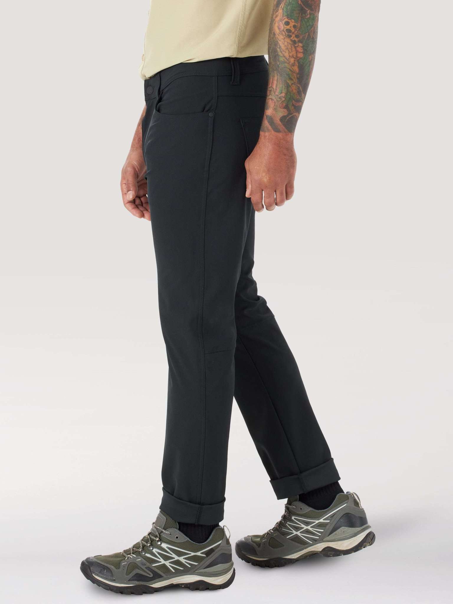 FWDS 5 Pocket Pant in nero Pantaloni Wrangler   