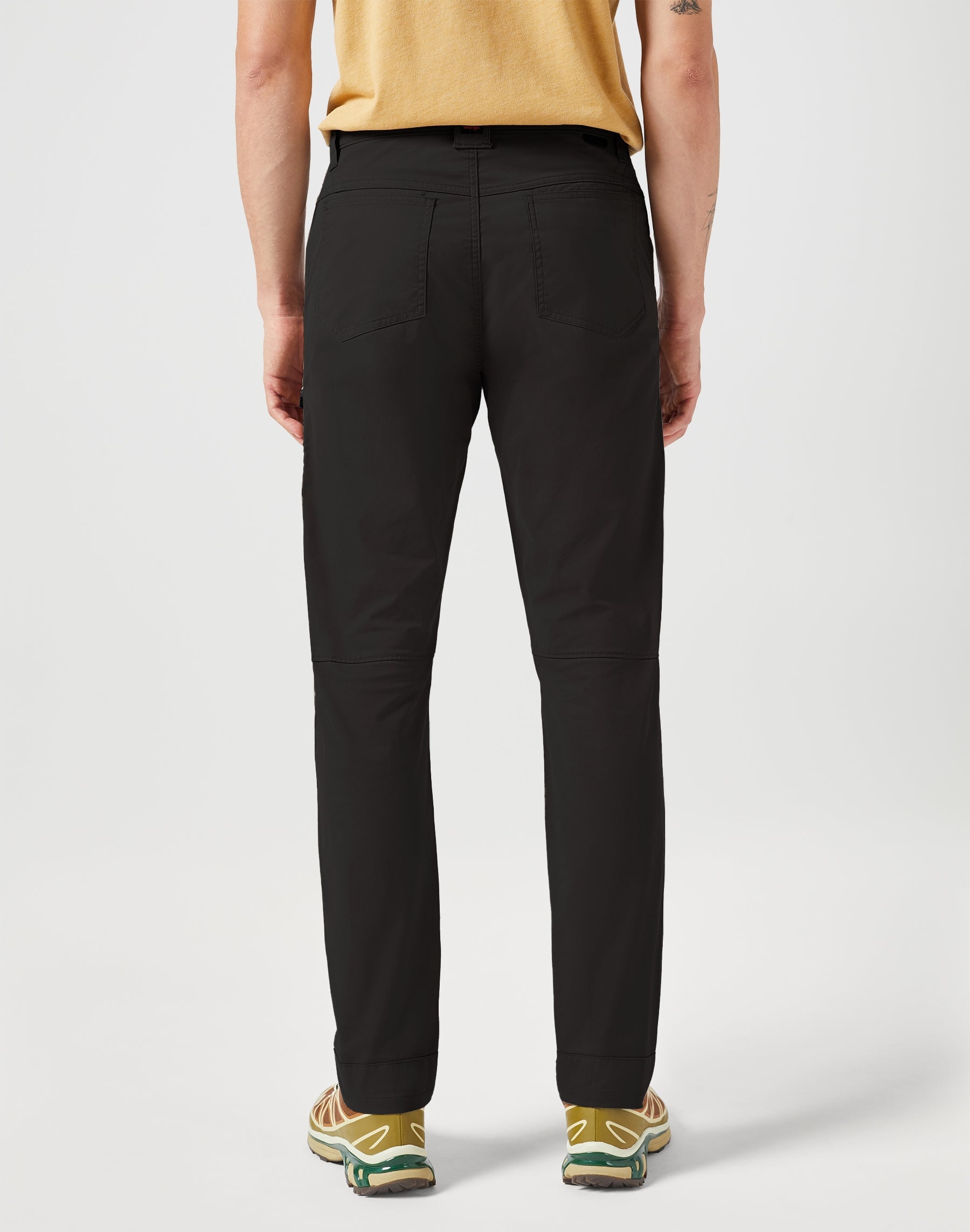 All Terrain Gear Sustainable Utility Pant in nero Pantaloni Wrangler   