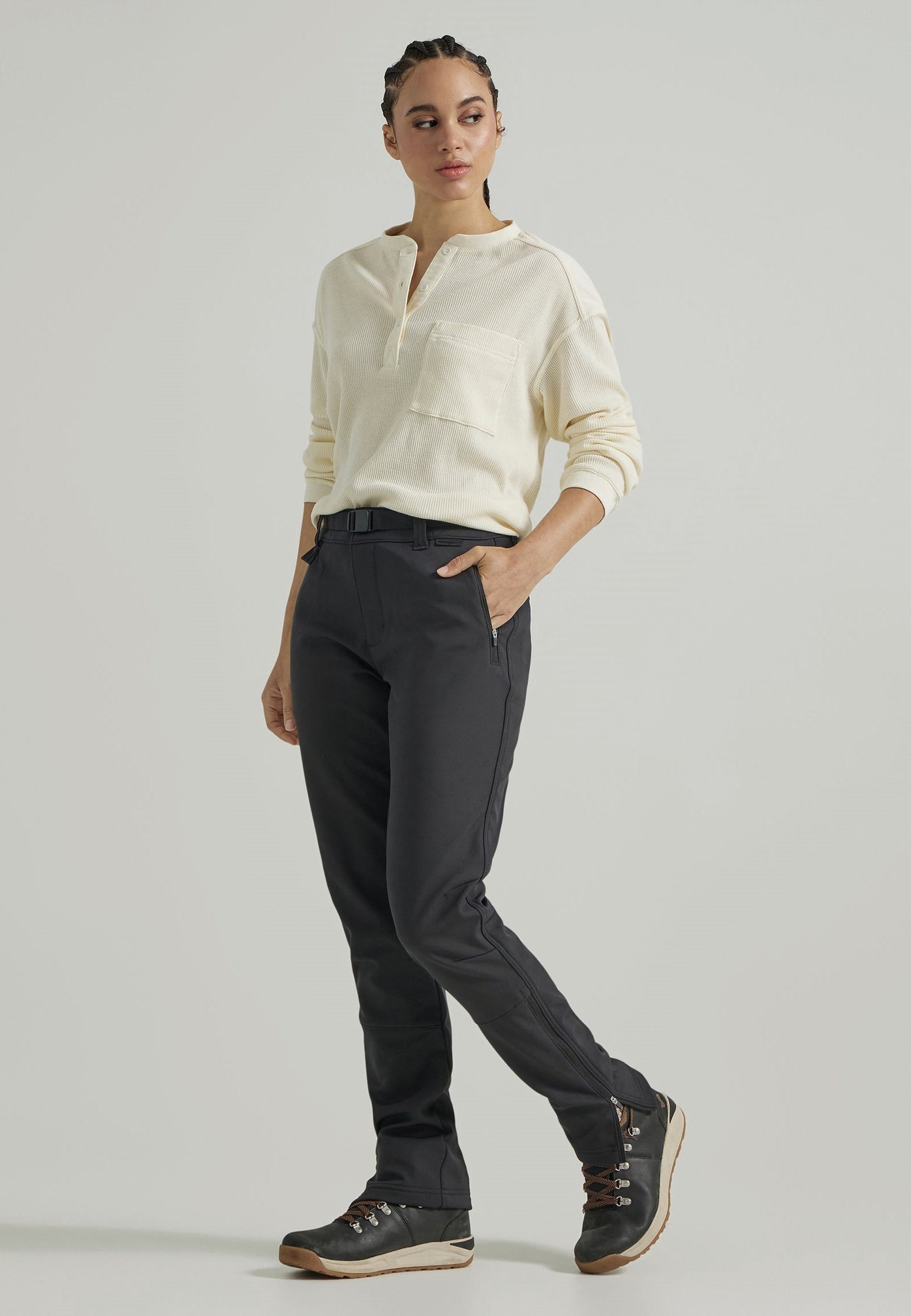 Pantalone Softshell in Jet Black Pantaloni Wrangler   