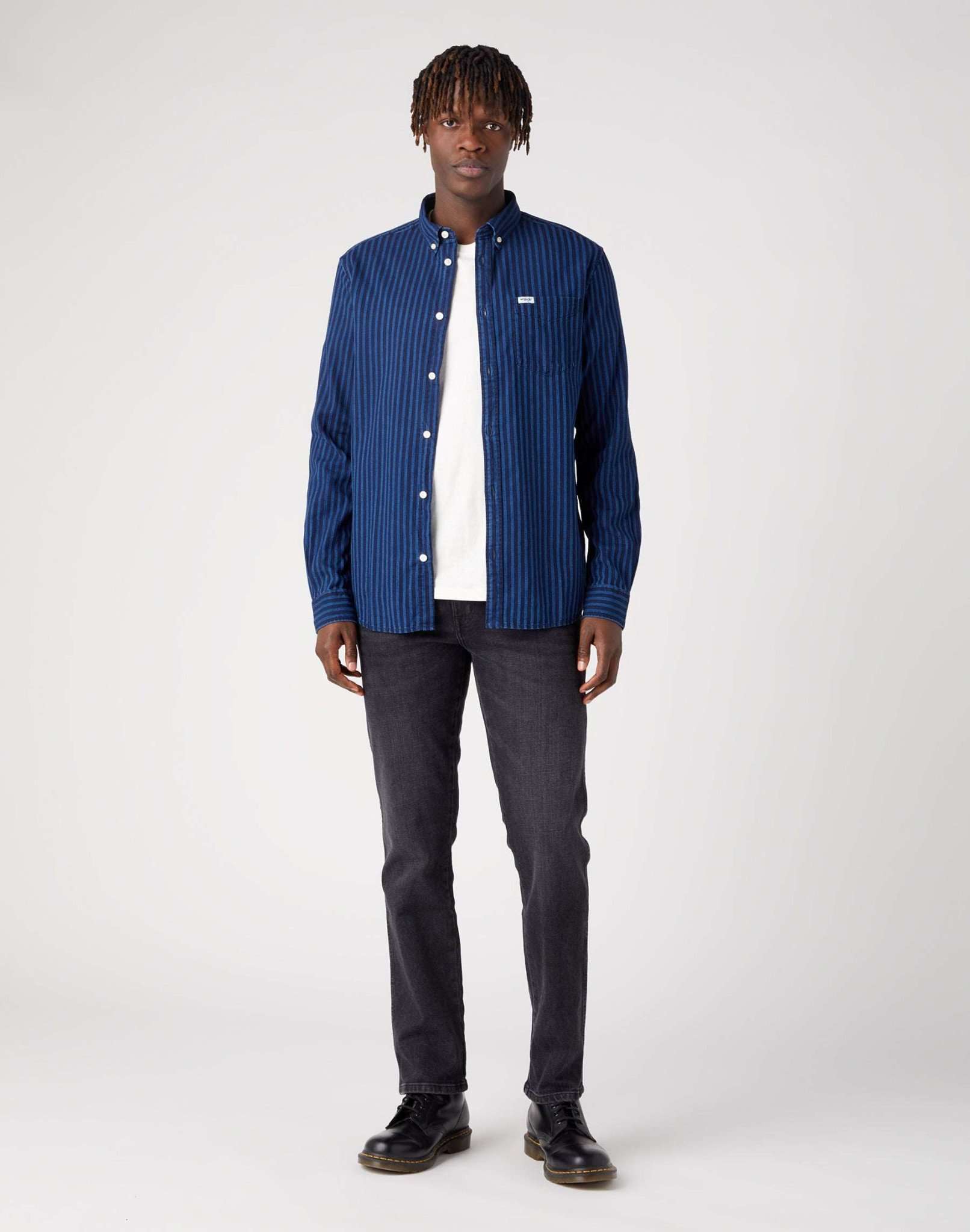 LS 1 Pocket Button Down Shirt in Mid Indigo Camicie Wrangler   