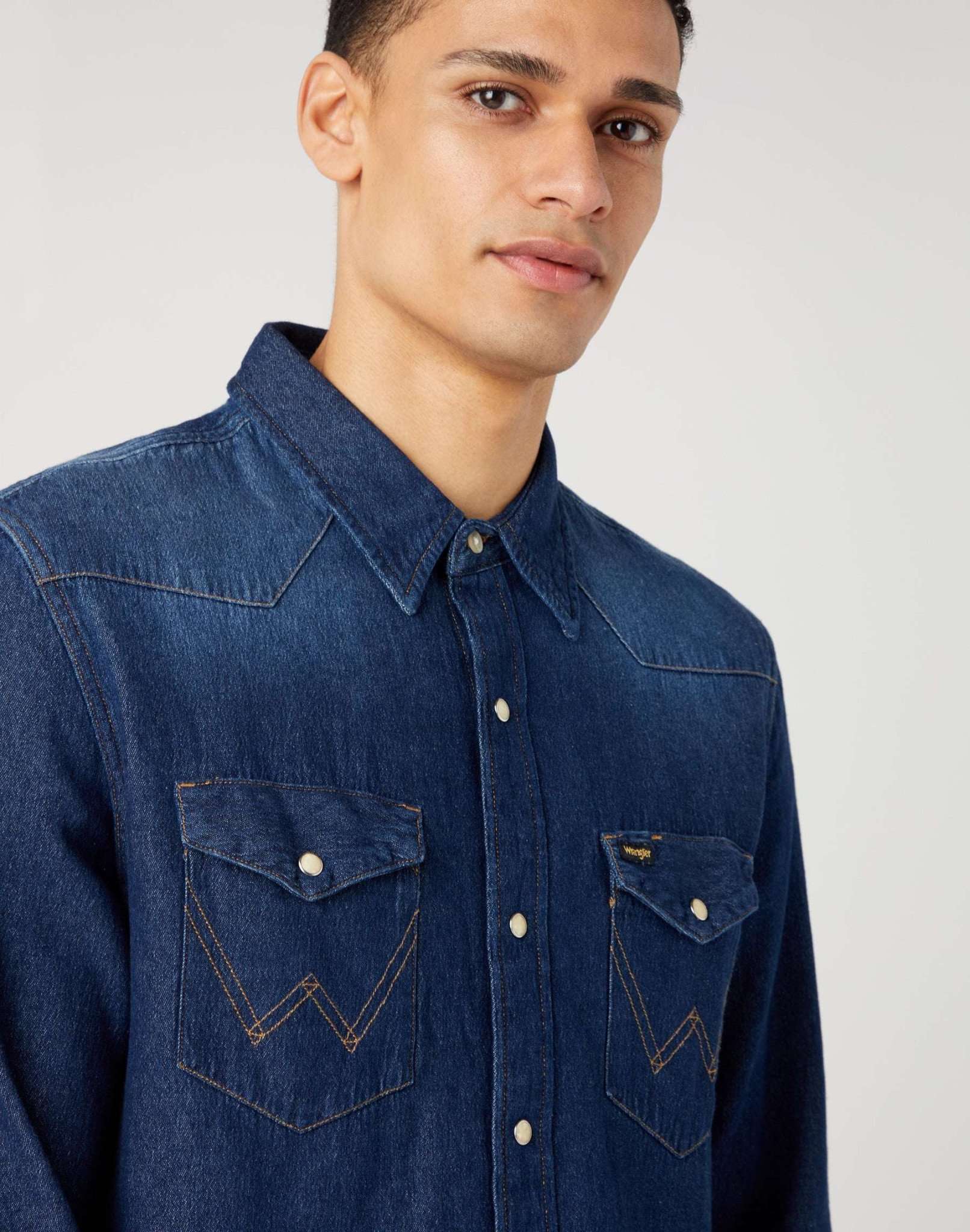 Camicia Icon 27MW in pietra scura Camicie Wrangler   