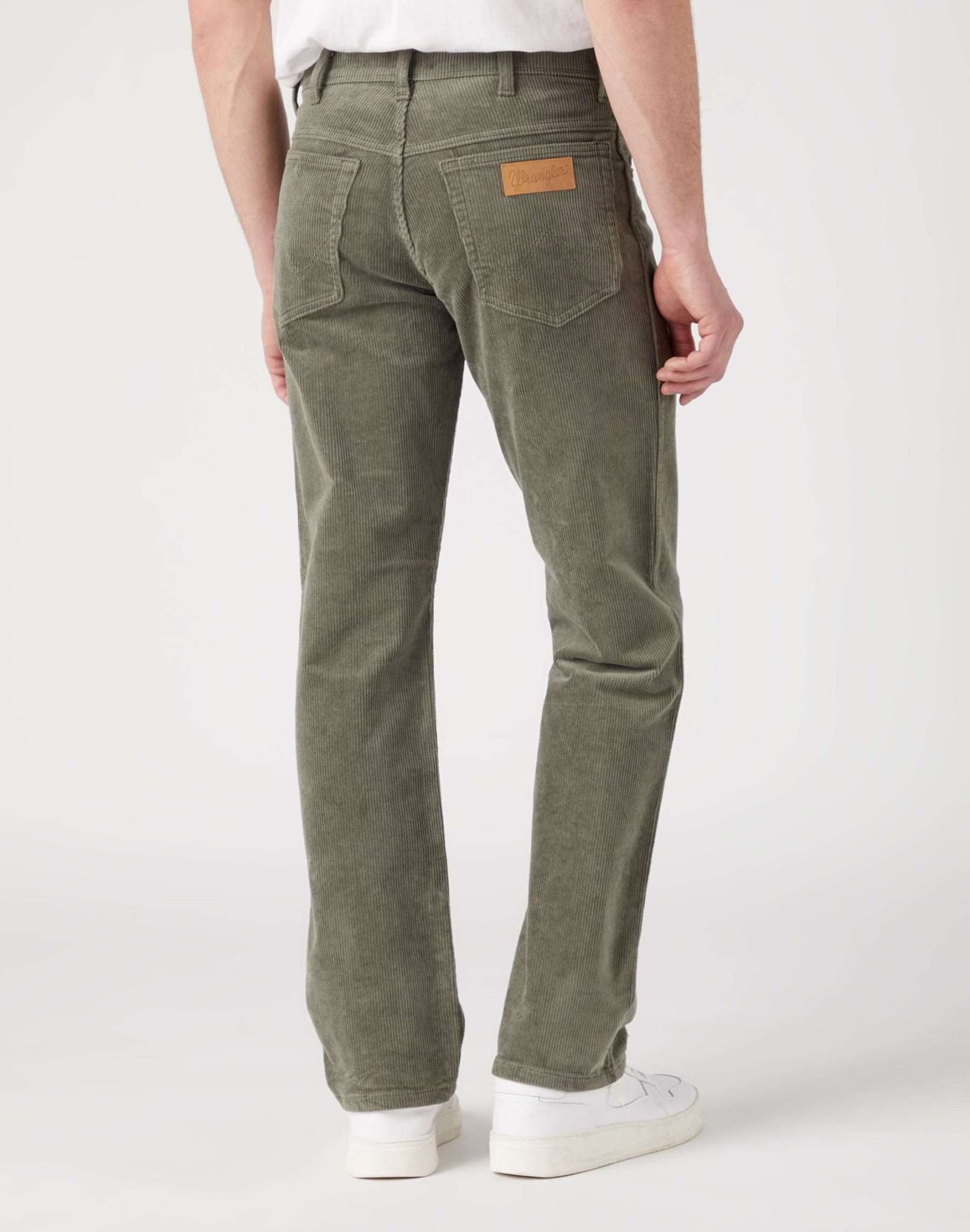 Pantaloni a coste Texas in Dusty Olive Wrangler   