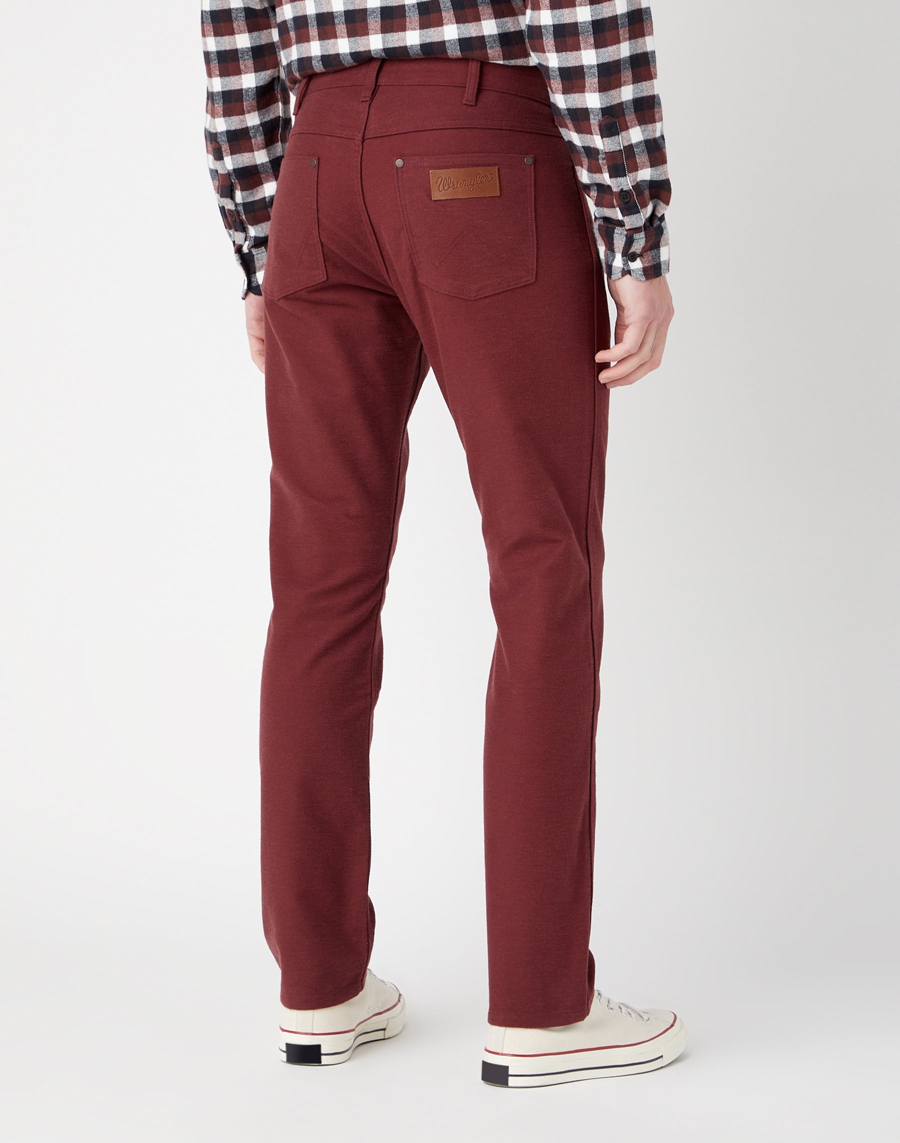 Greensboro Low Stretch in Dahlia Pantaloni Wrangler   