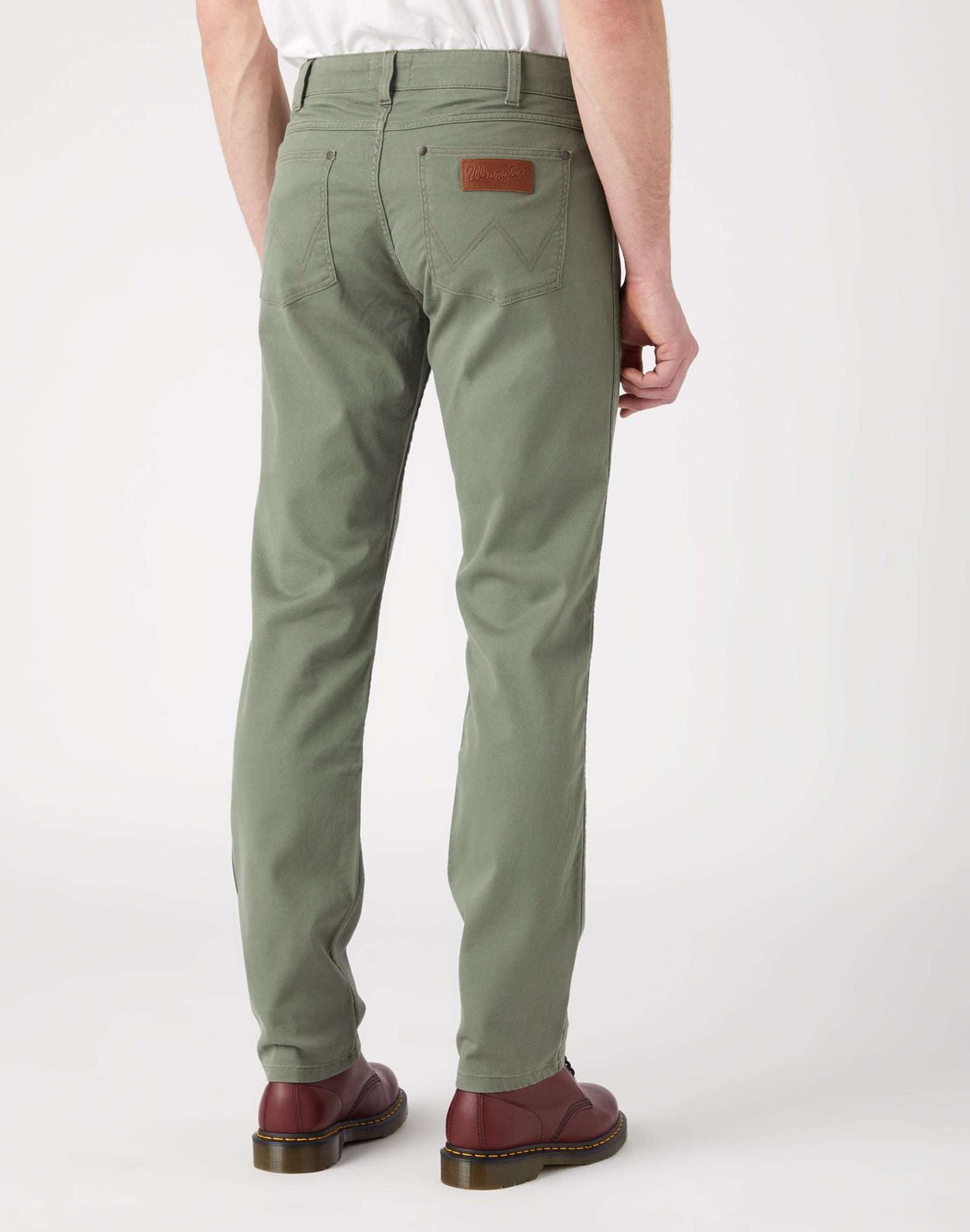 Greensboro in pantaloni oliva polverosi Wrangler   