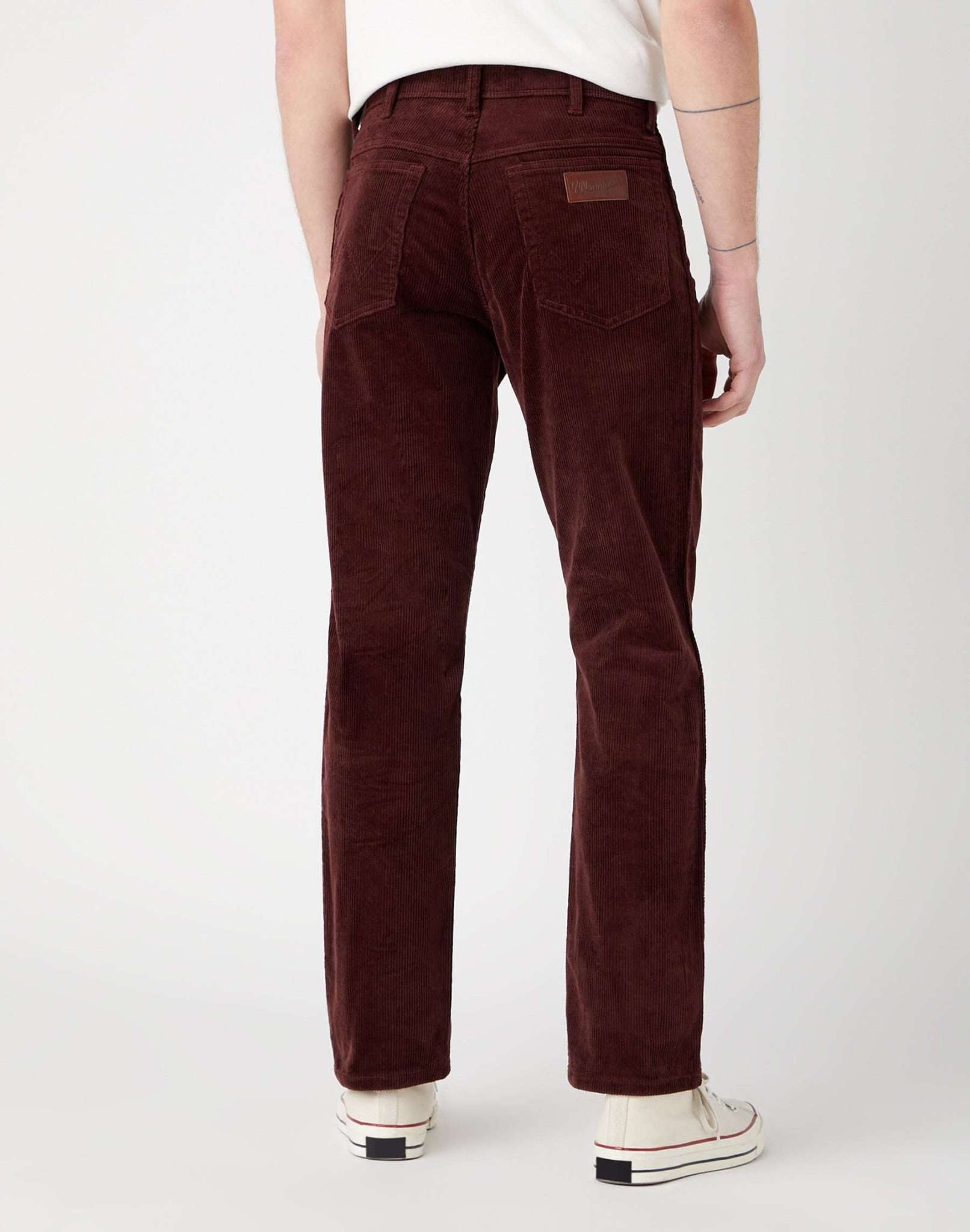 Texas Corduroy in Dahlia Pantaloni Wrangler   