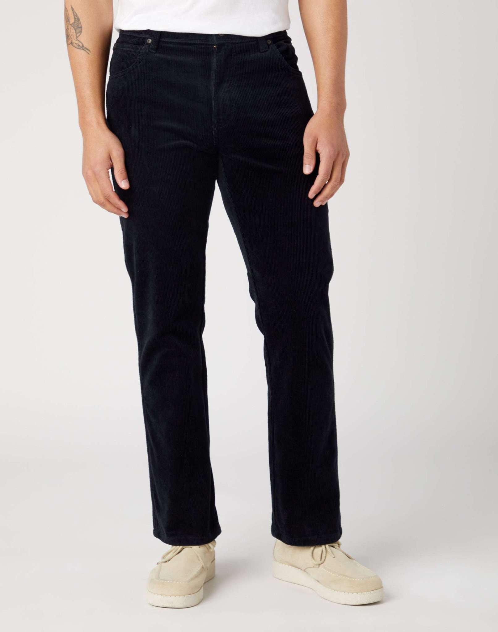 Greensboro Corduroy in nero Pantaloni Wrangler   