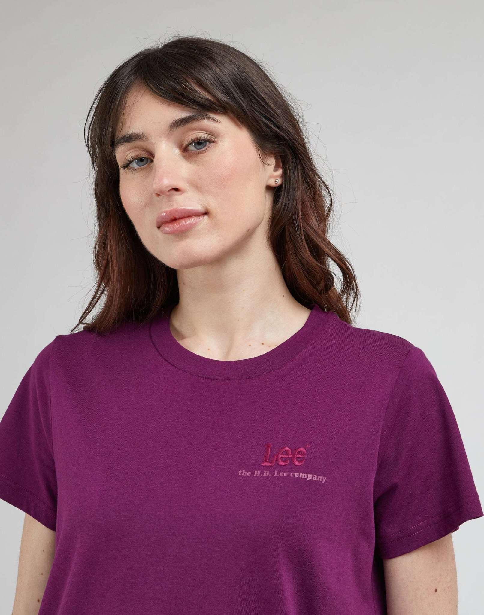 T-shirt con logo piccolo in viola volpino Lee   