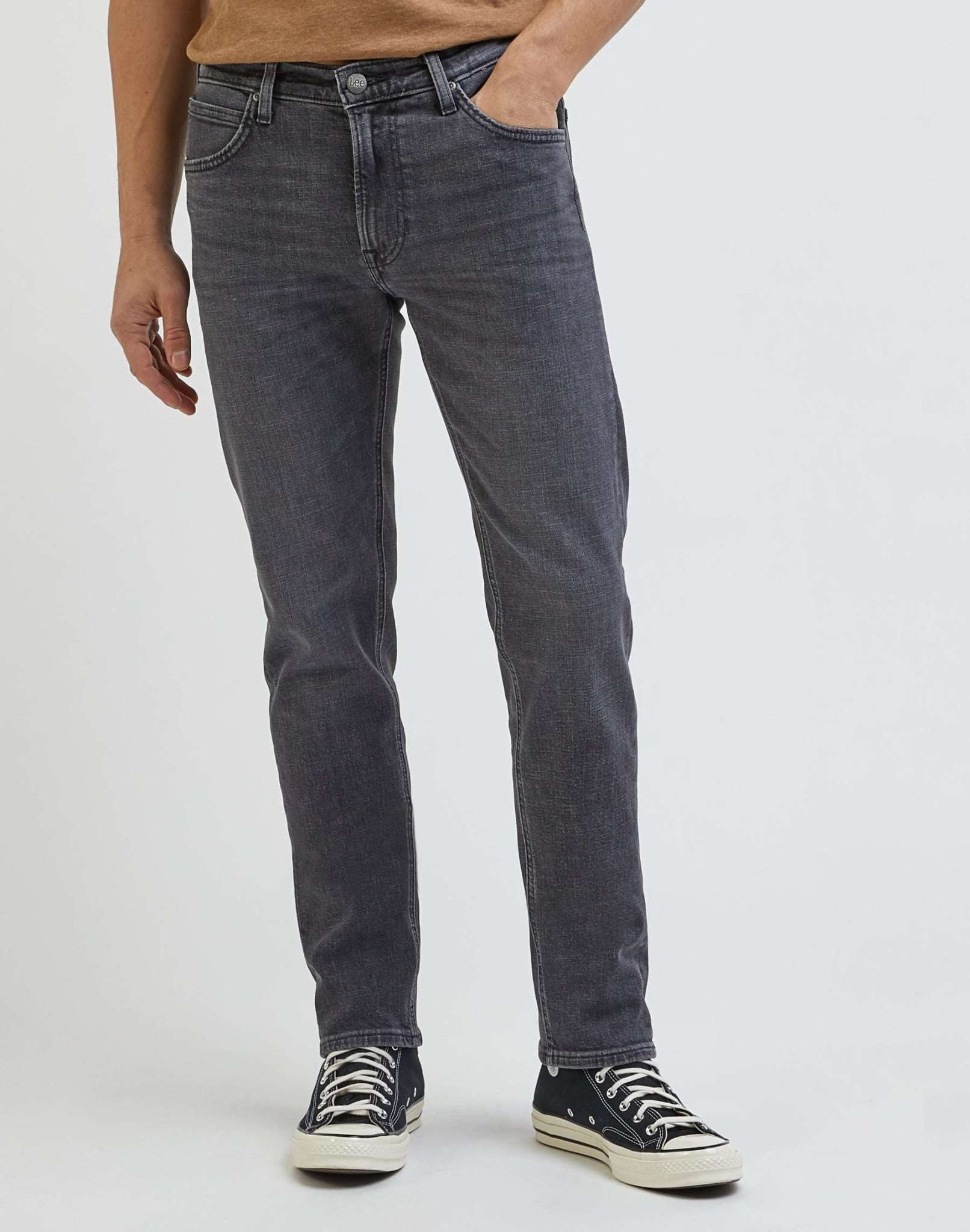 Daren Zip Fly in jeans Worn In Shadow Lee   