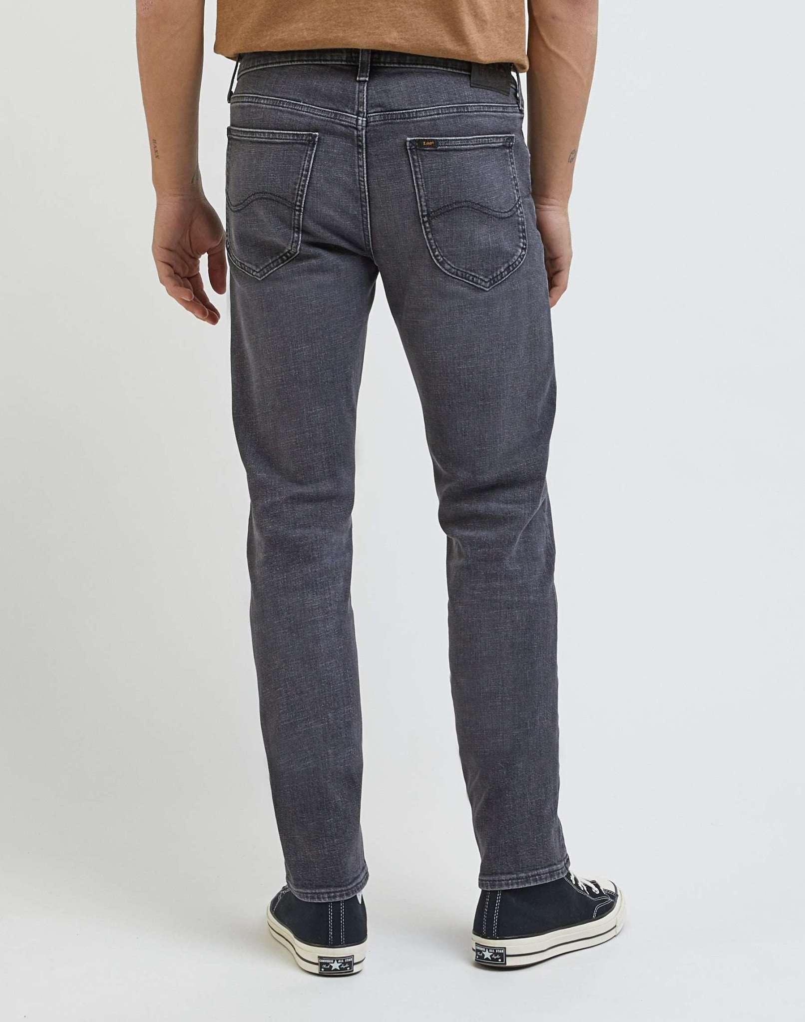 Daren Zip Fly in jeans Worn In Shadow Lee   