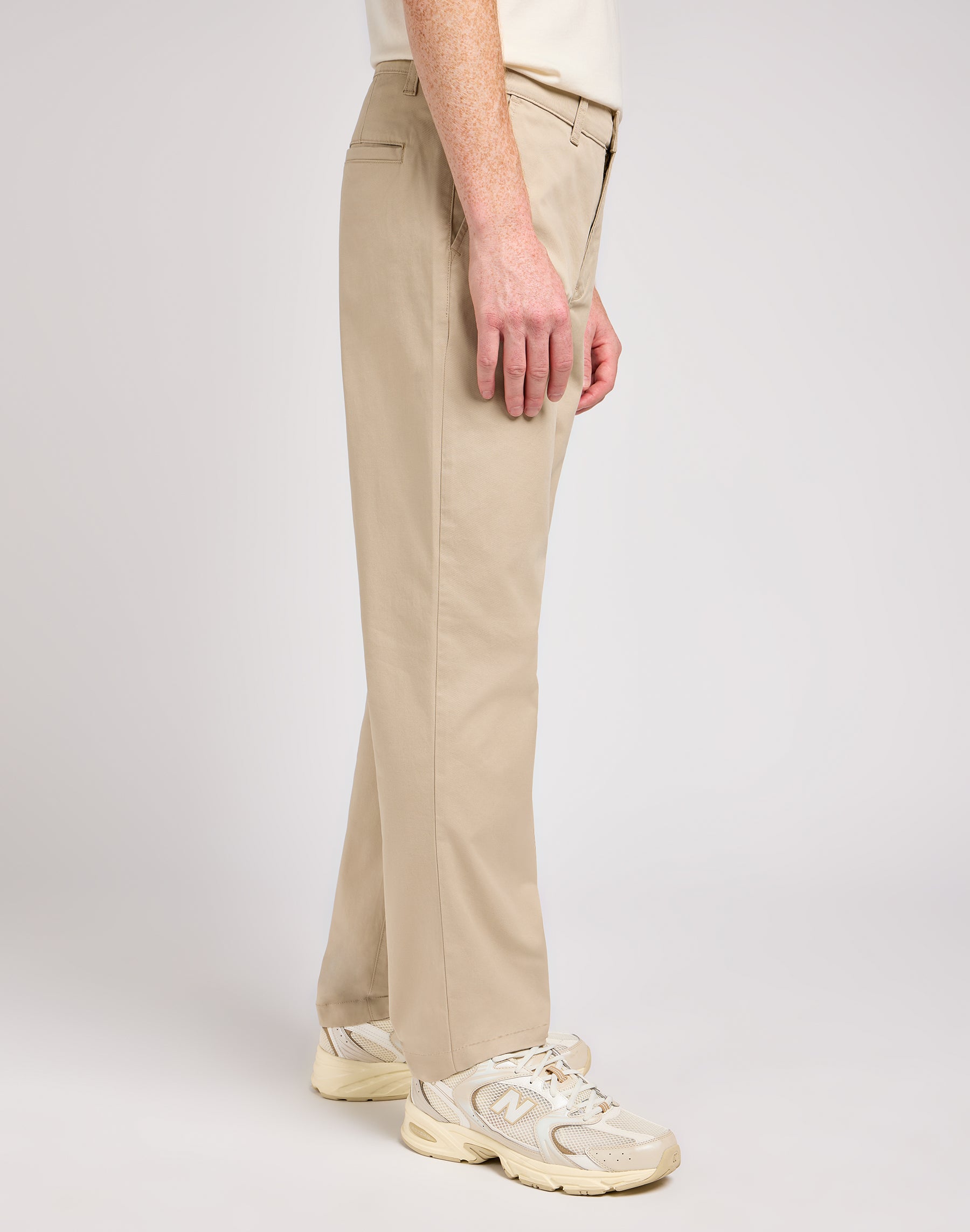 Pantaloni chino regular in pietra Lee   