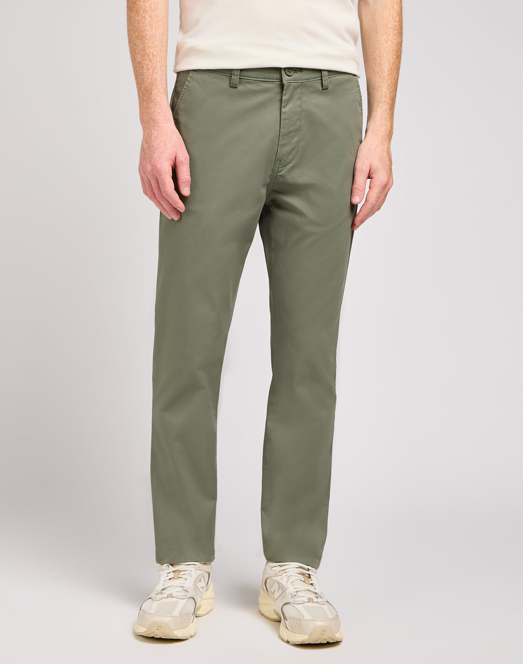 Pantaloni chino slim in Olive Grove Lee   