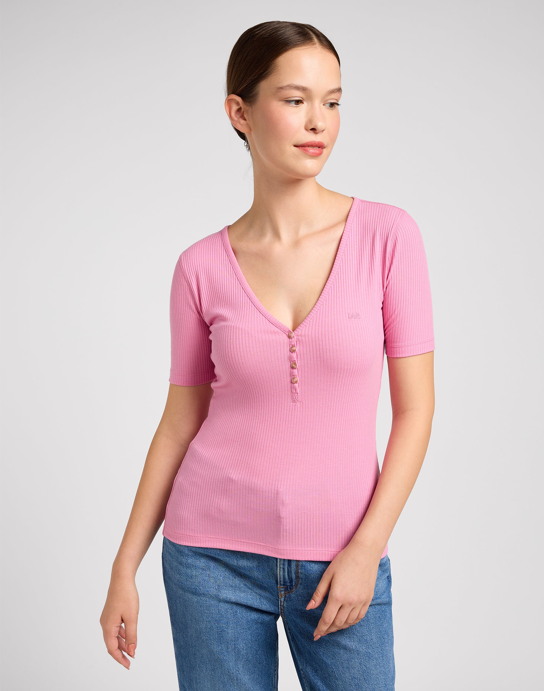 T-shirt Henley con maniche corte in Sugar Lilac Lee   