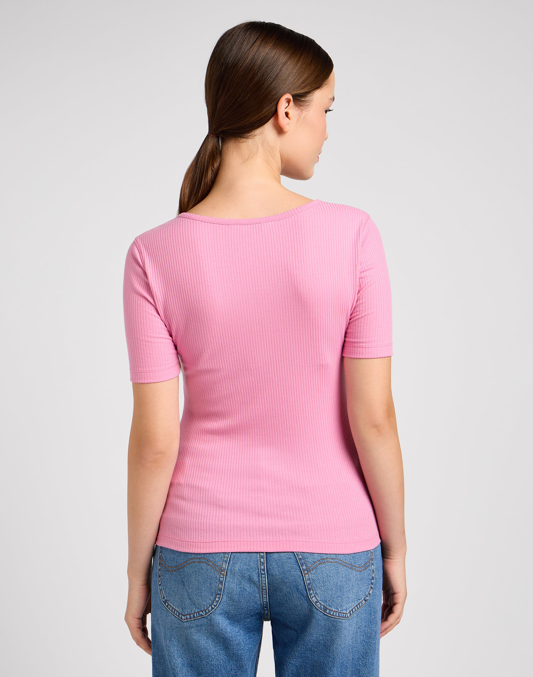 T-shirt Henley con maniche corte in Sugar Lilac Lee   