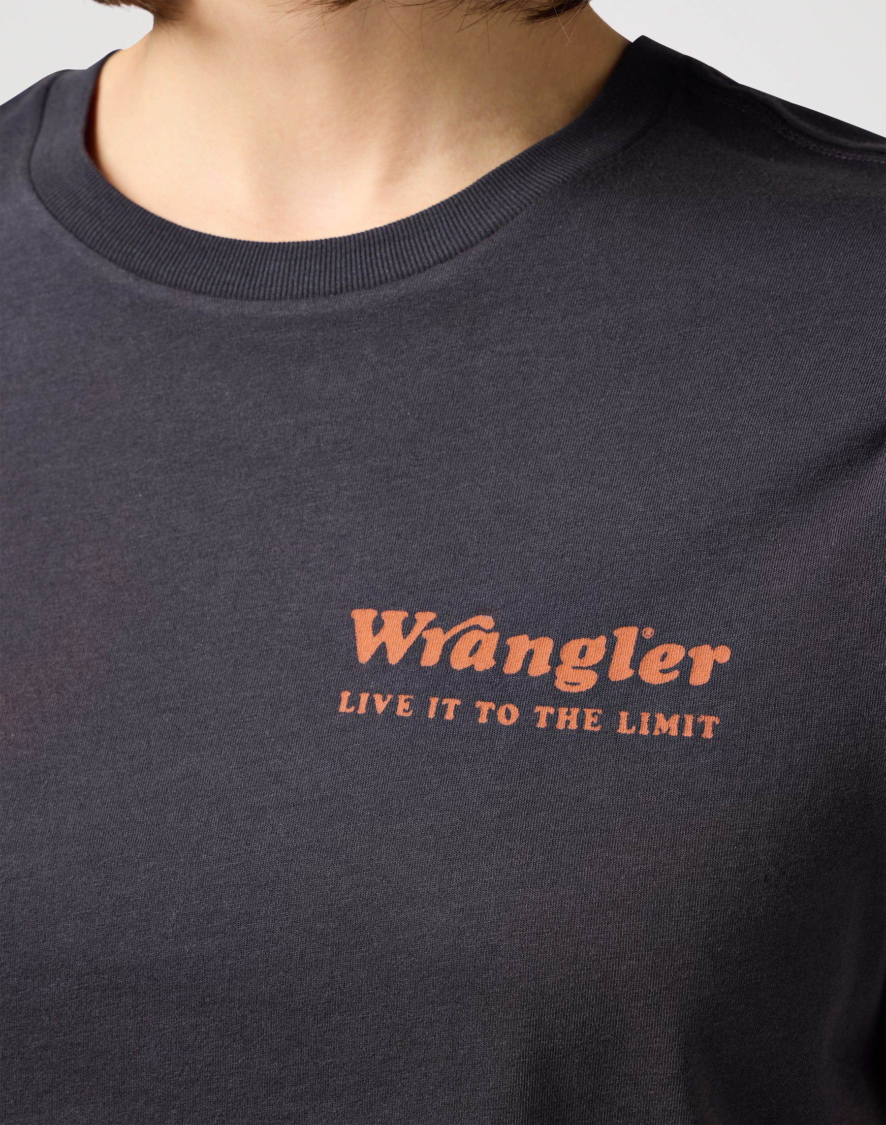 Maglietta regolare in nero sbiadito Magliette Wrangler   