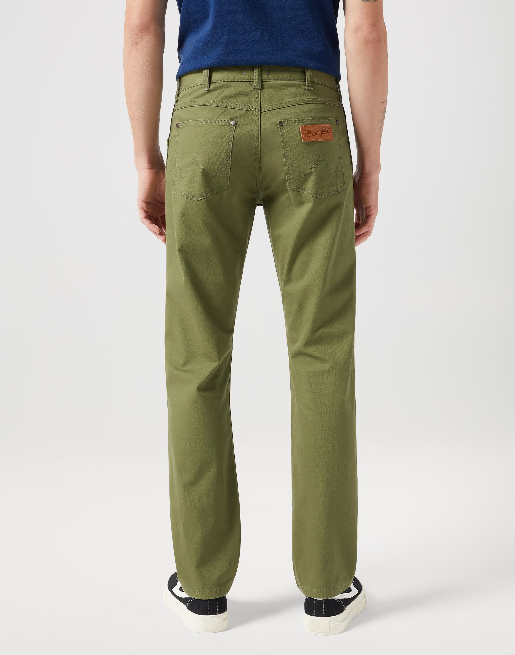 Pantaloni Greensboro Low Stretch in Olive Wrangler   