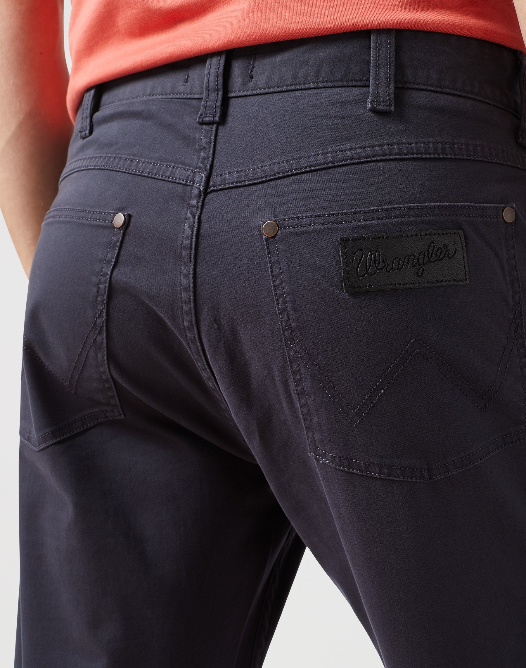 Greensboro in Pantaloni Navy Scuro Wrangler   