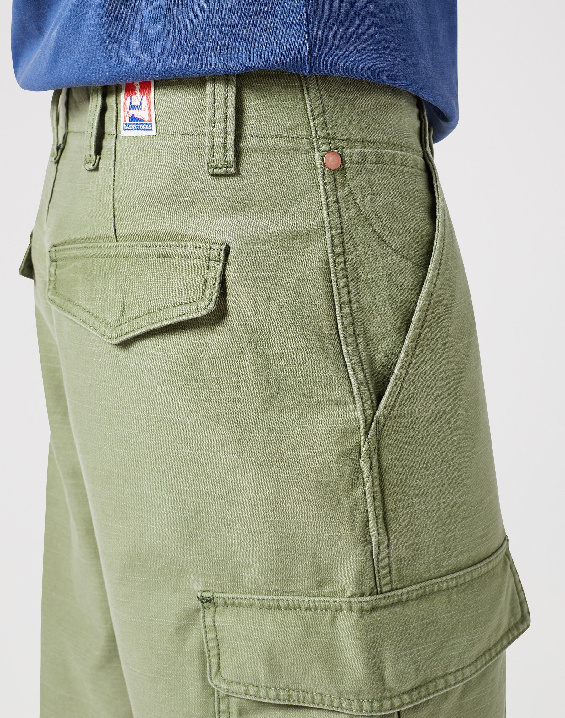 Pantaloncini Casey Cargo in Olive Shorts Wrangler   