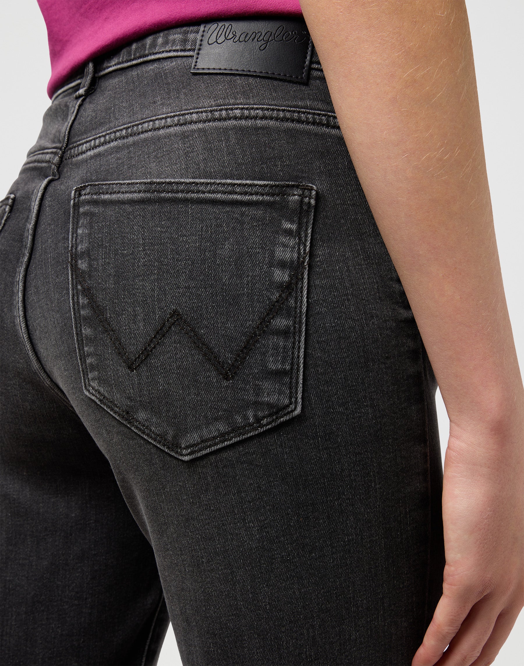 Dritti in jeans indimenticabili Wrangler   