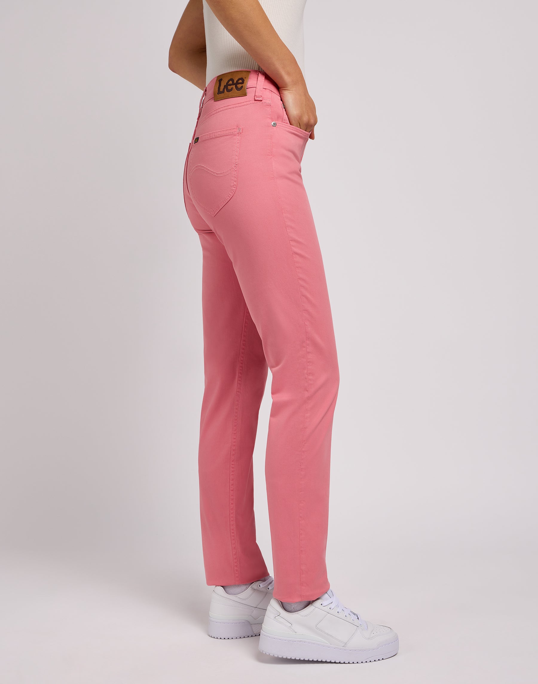 Marion Straight in pantaloni Cassie Pink Lee   