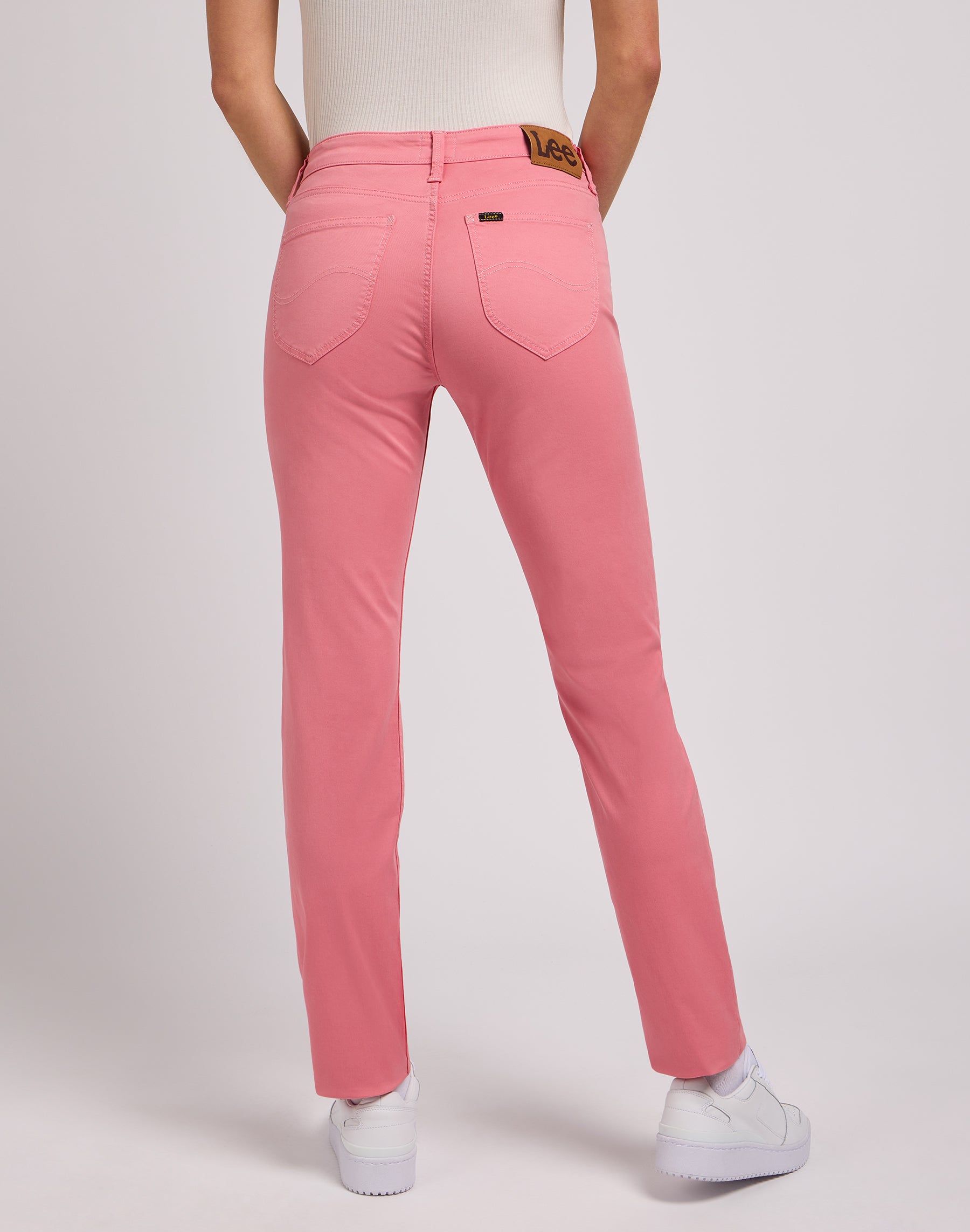 Marion Straight in pantaloni Cassie Pink Lee   