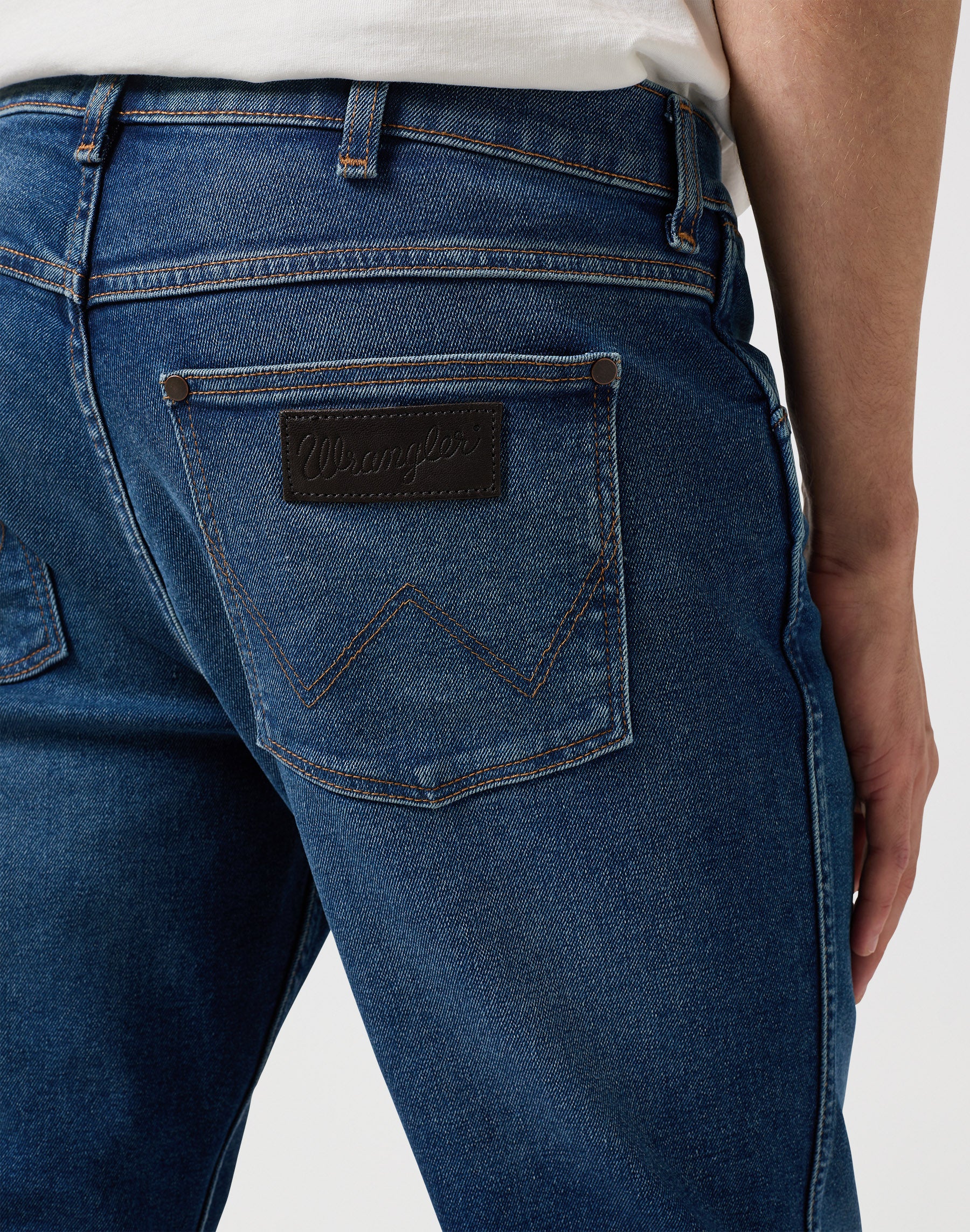 Horizon in Old Habits Jeans Wrangler   