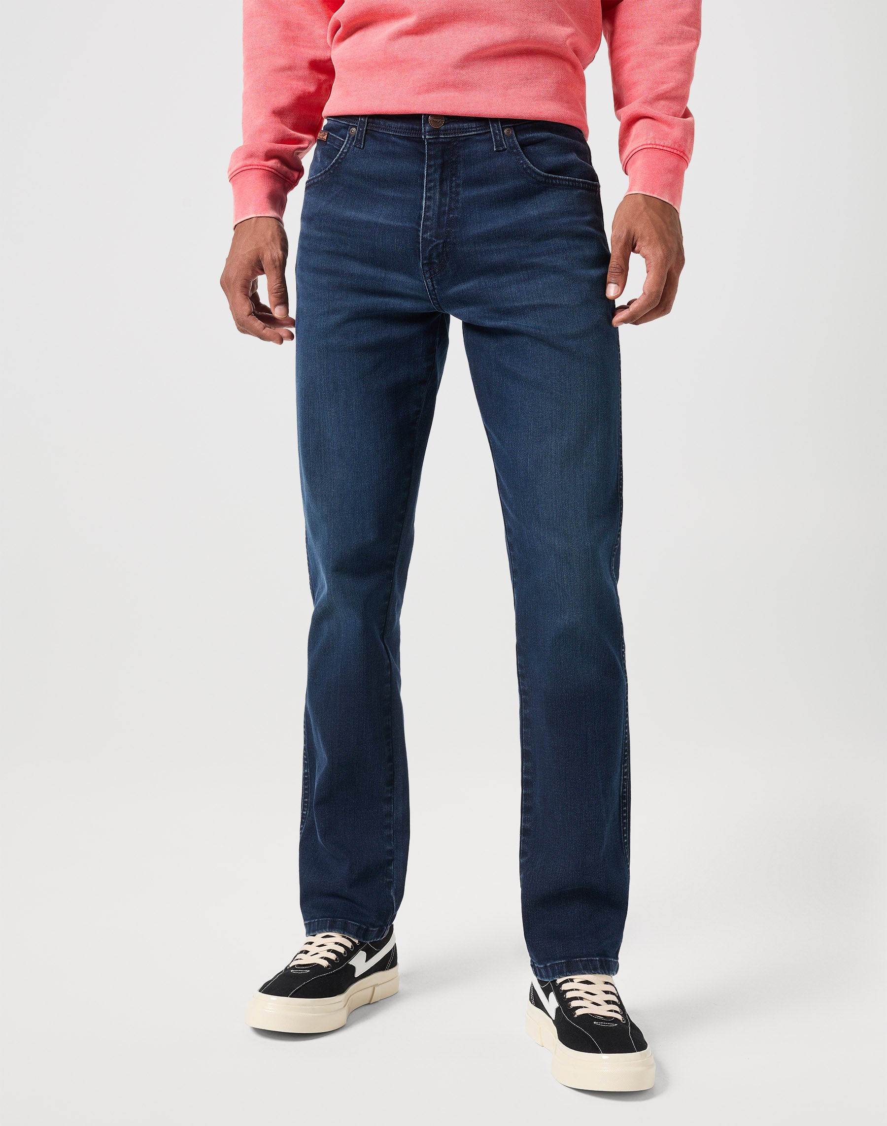 Jeans Texas Slim High Stretch in Wild Horse di Wrangler   