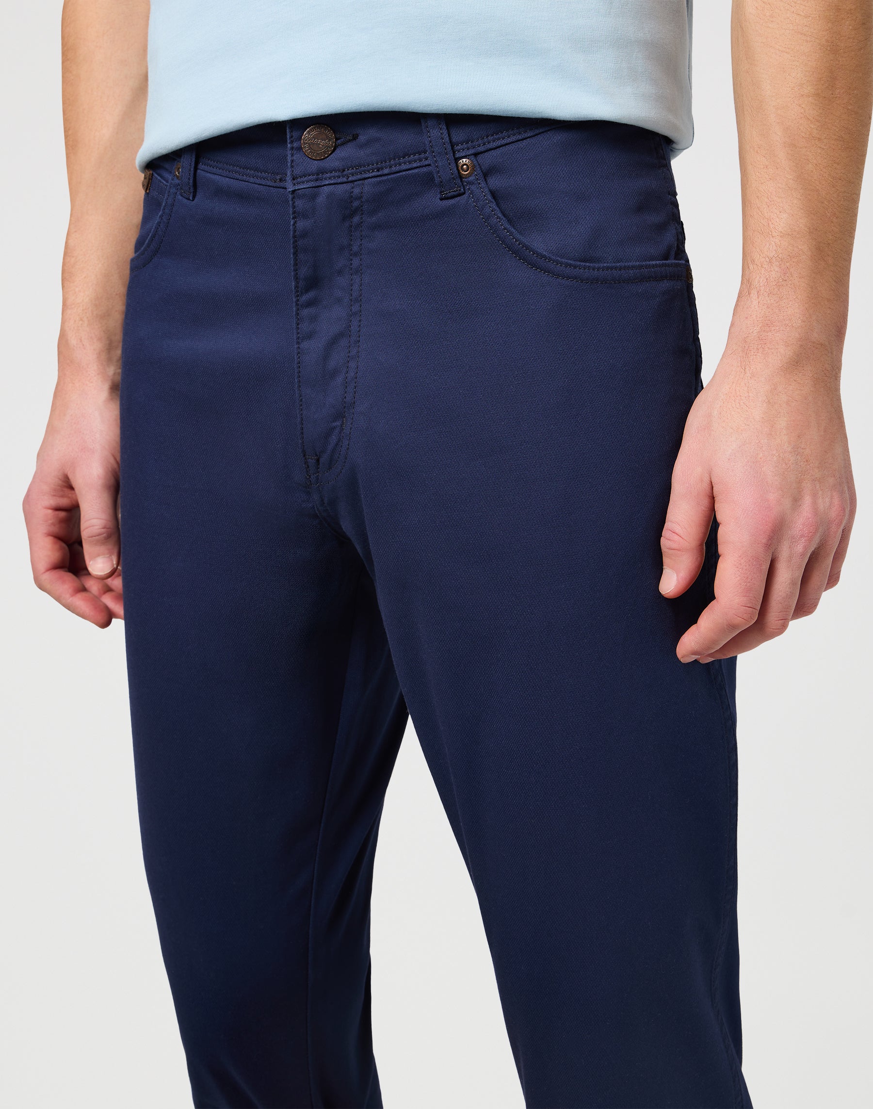 Pantaloni Texas Slim Low Stretch in Dark Navy Wrangler   