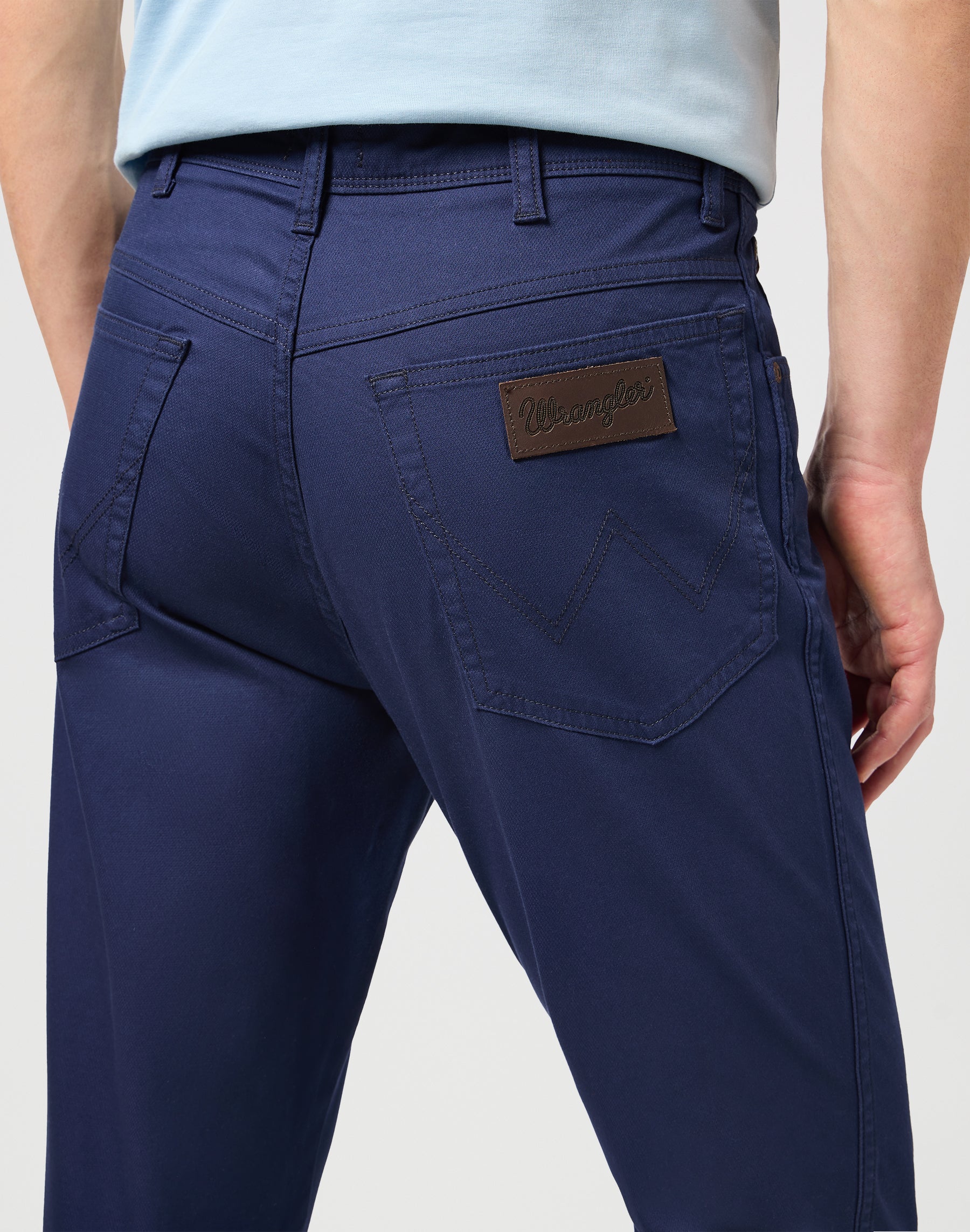 Pantaloni Texas Slim Low Stretch in Dark Navy Wrangler   