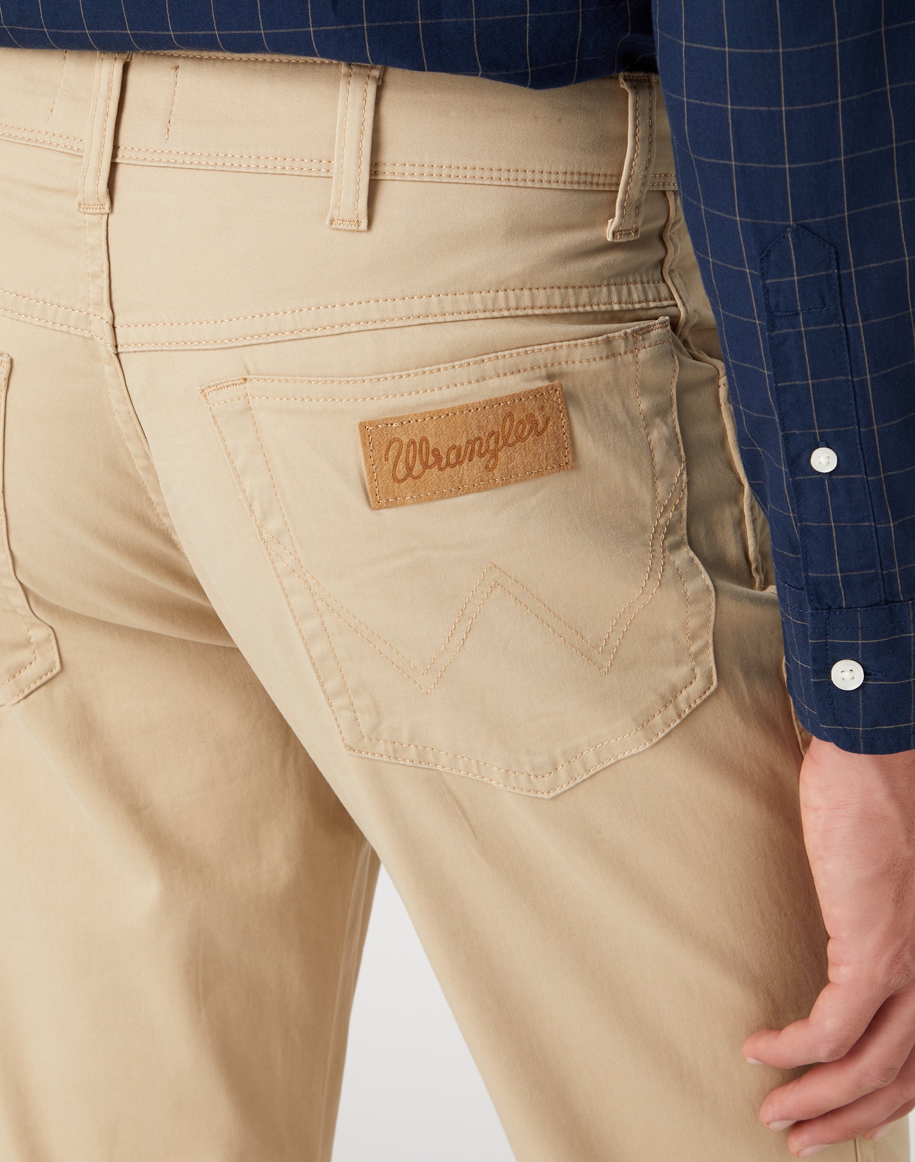 Pantaloni Texas Low Stretch in Plaza Taupe Wrangler   