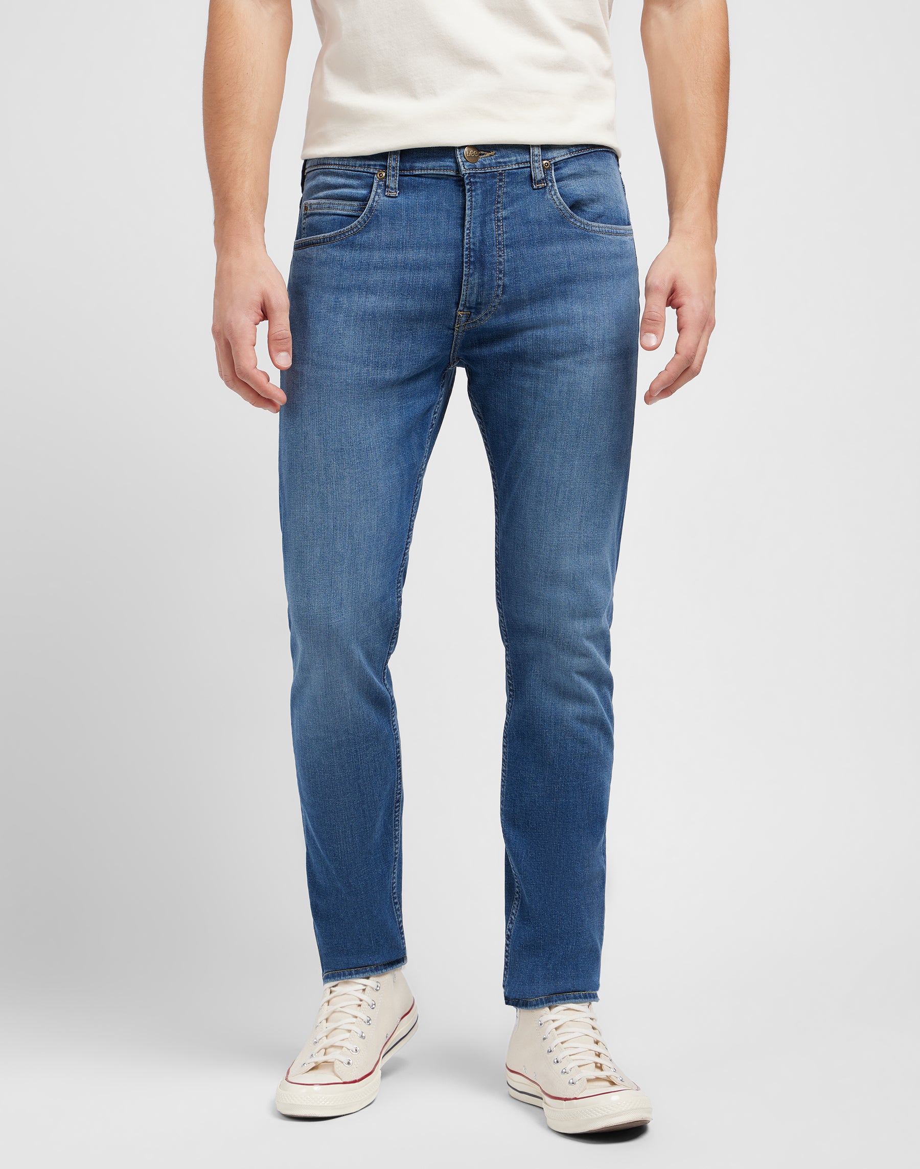 Cavaliere in jeans di East New York Lee   